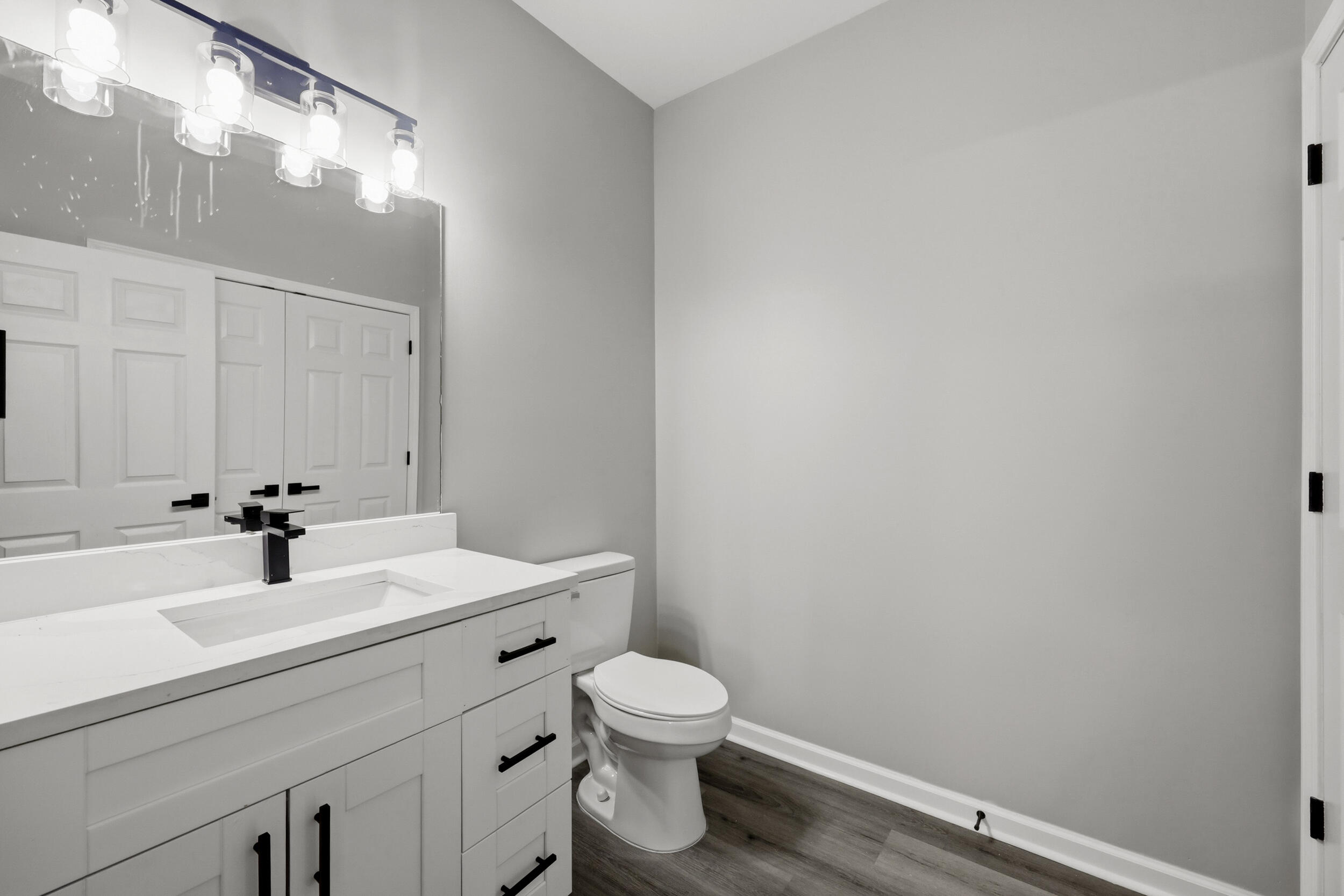 427 Newbury Way Property Photo 11