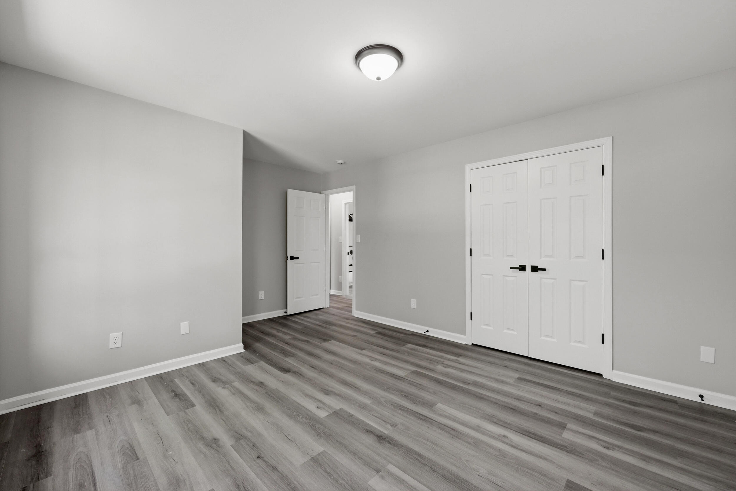 427 Newbury Way Property Photo 20