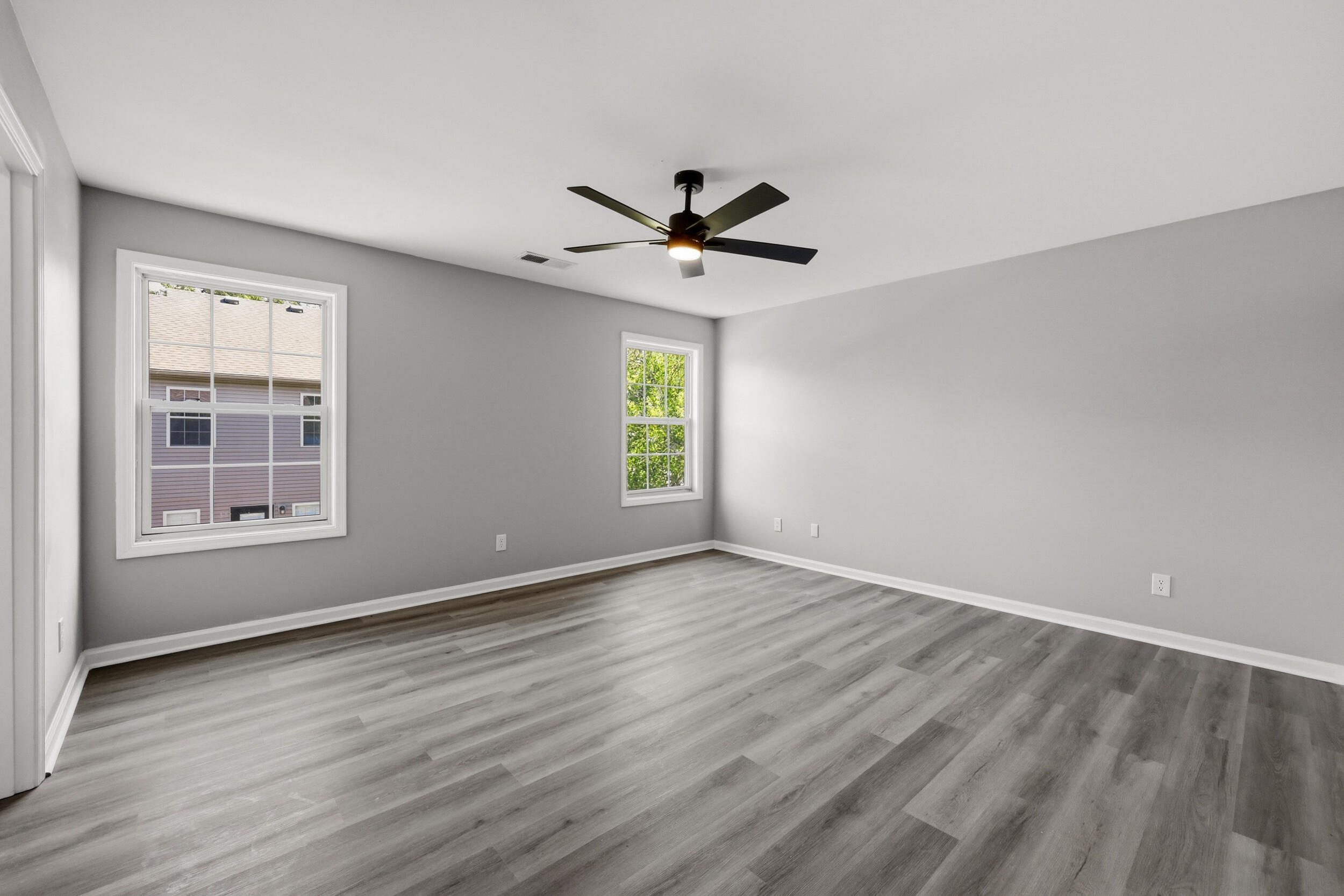 427 Newbury Way Property Photo 21
