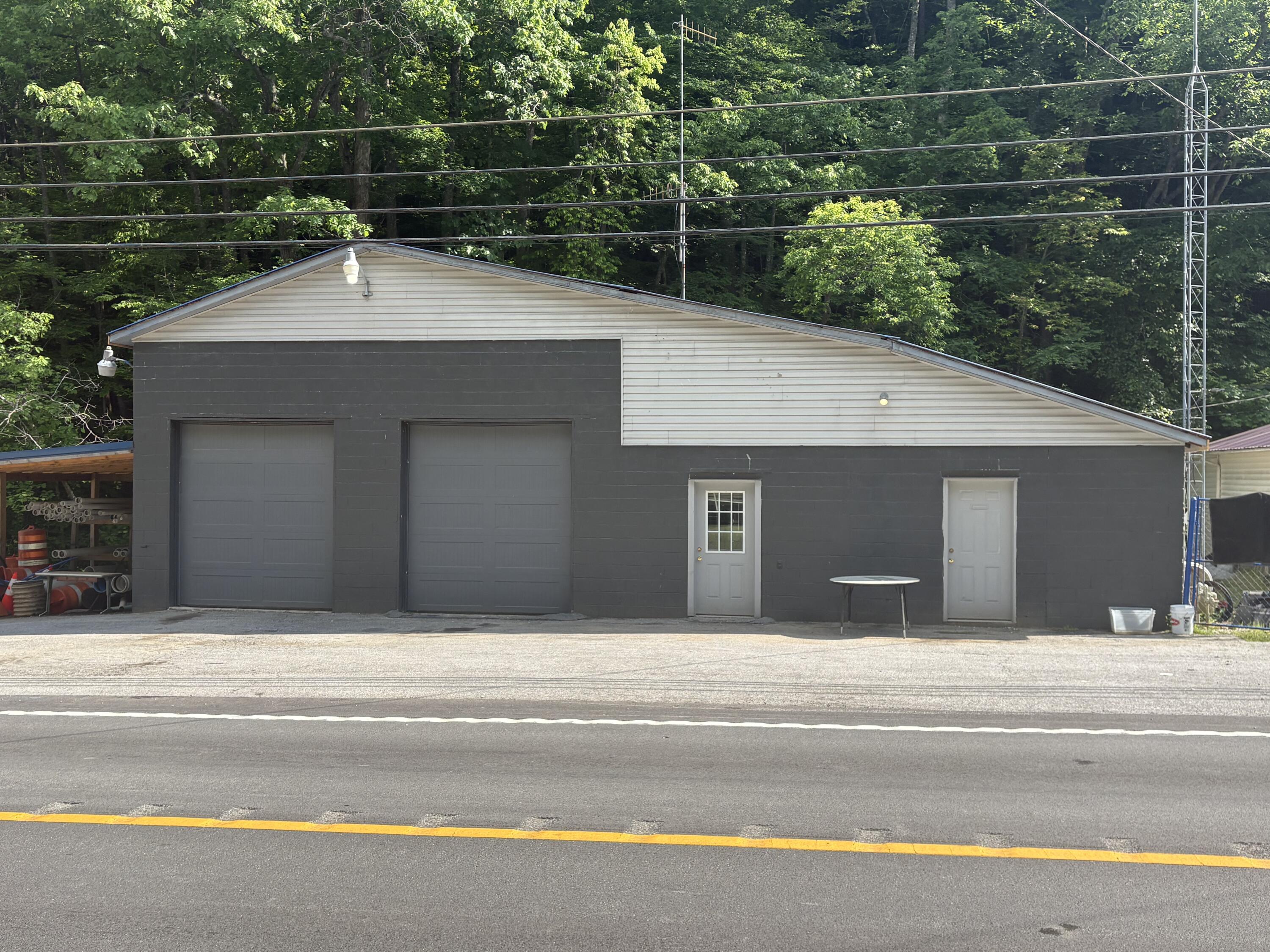 7361 N Highway 421 Property Photo 2