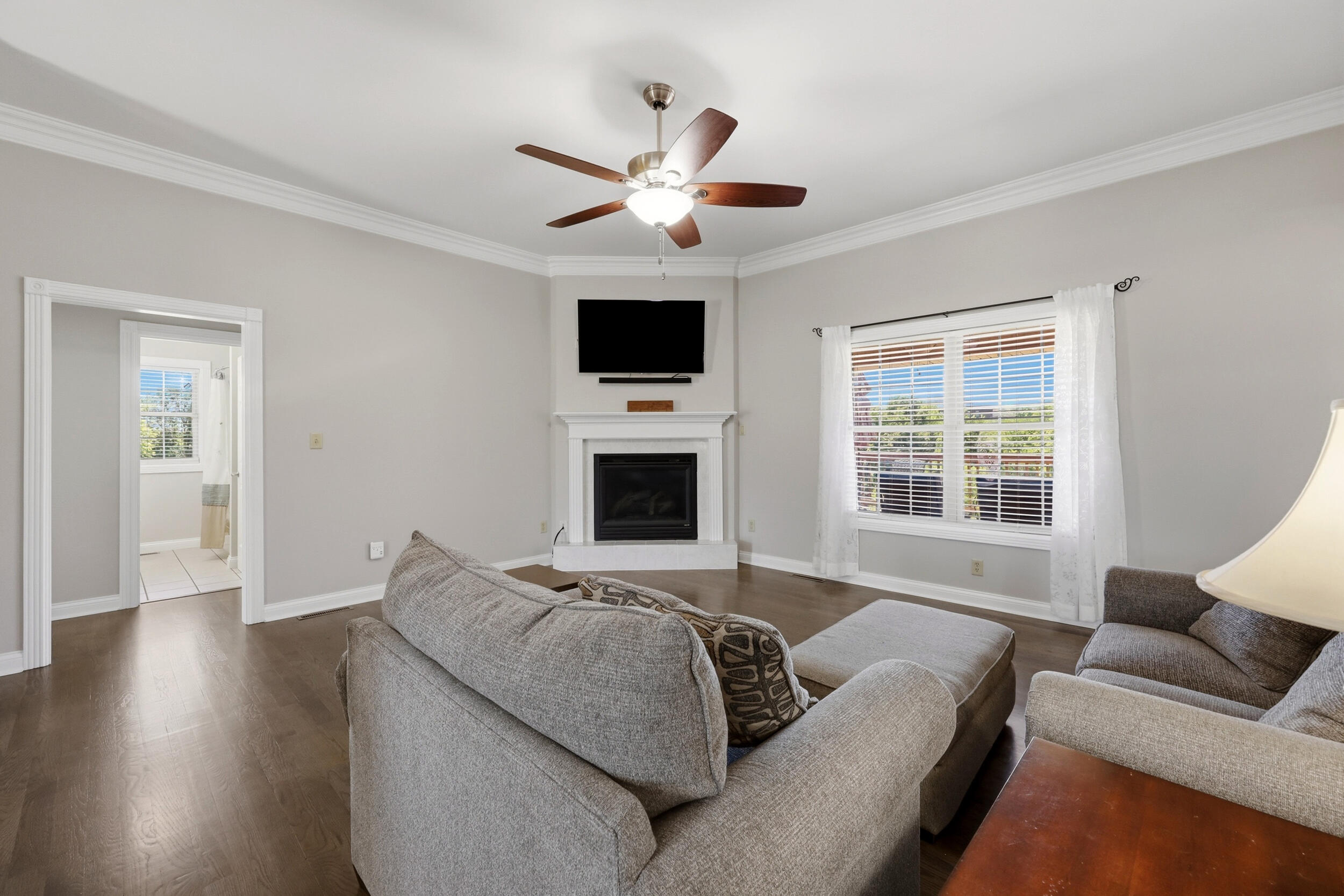3032 Woodfield Circle Property Photo 8