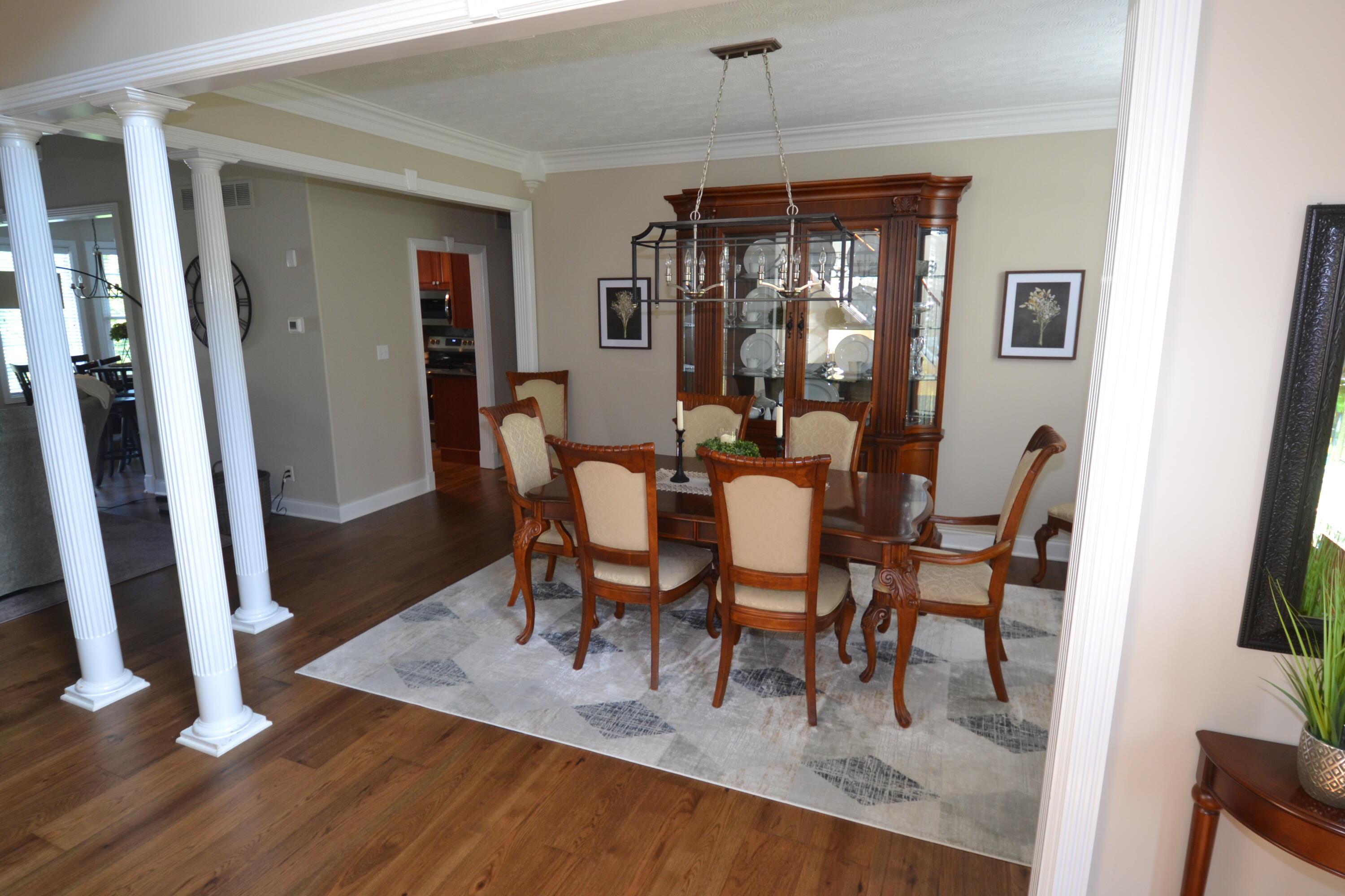 114 Callis Circle Property Photo 2