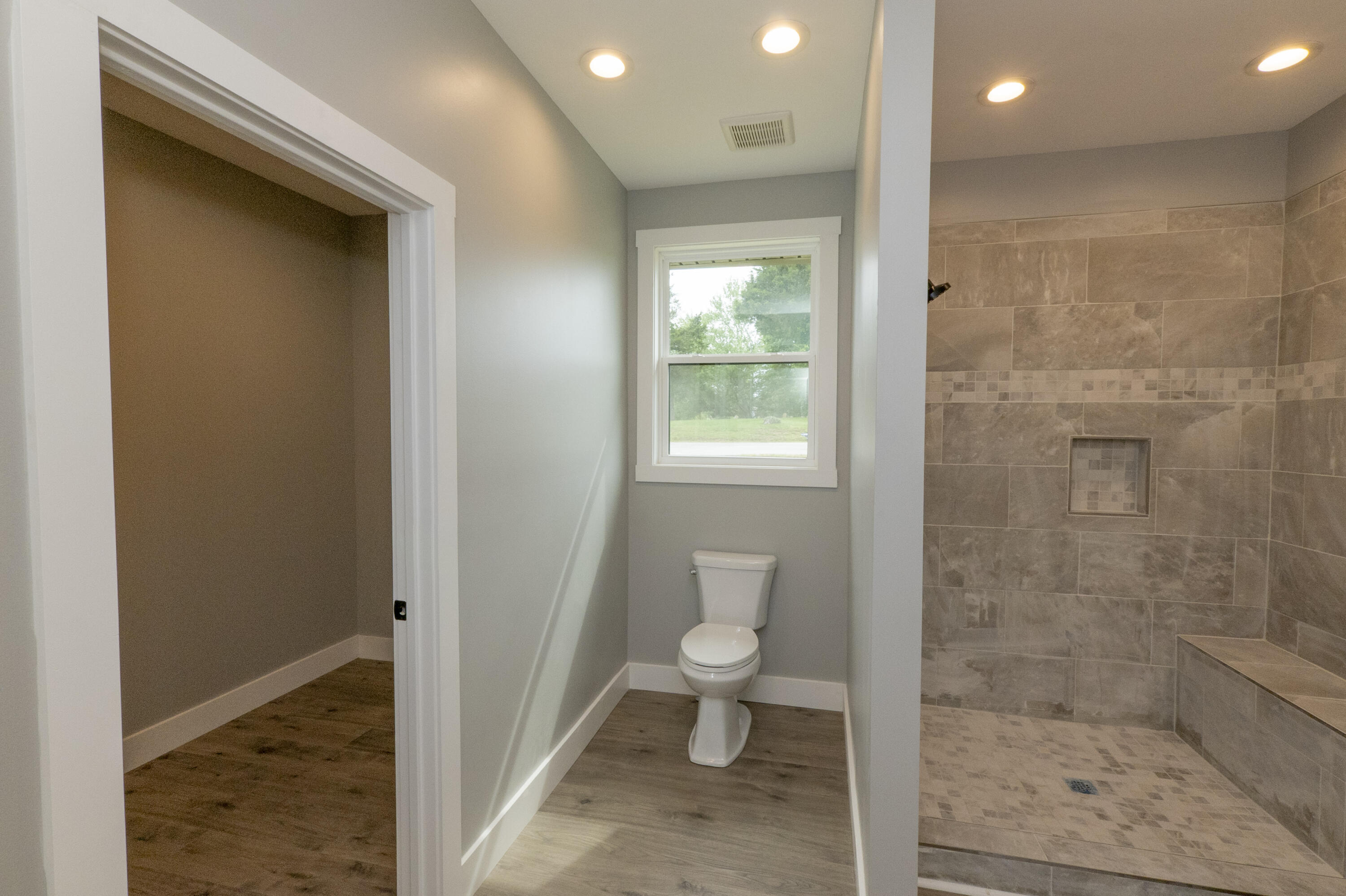 554 Colson Drive Property Photo 39