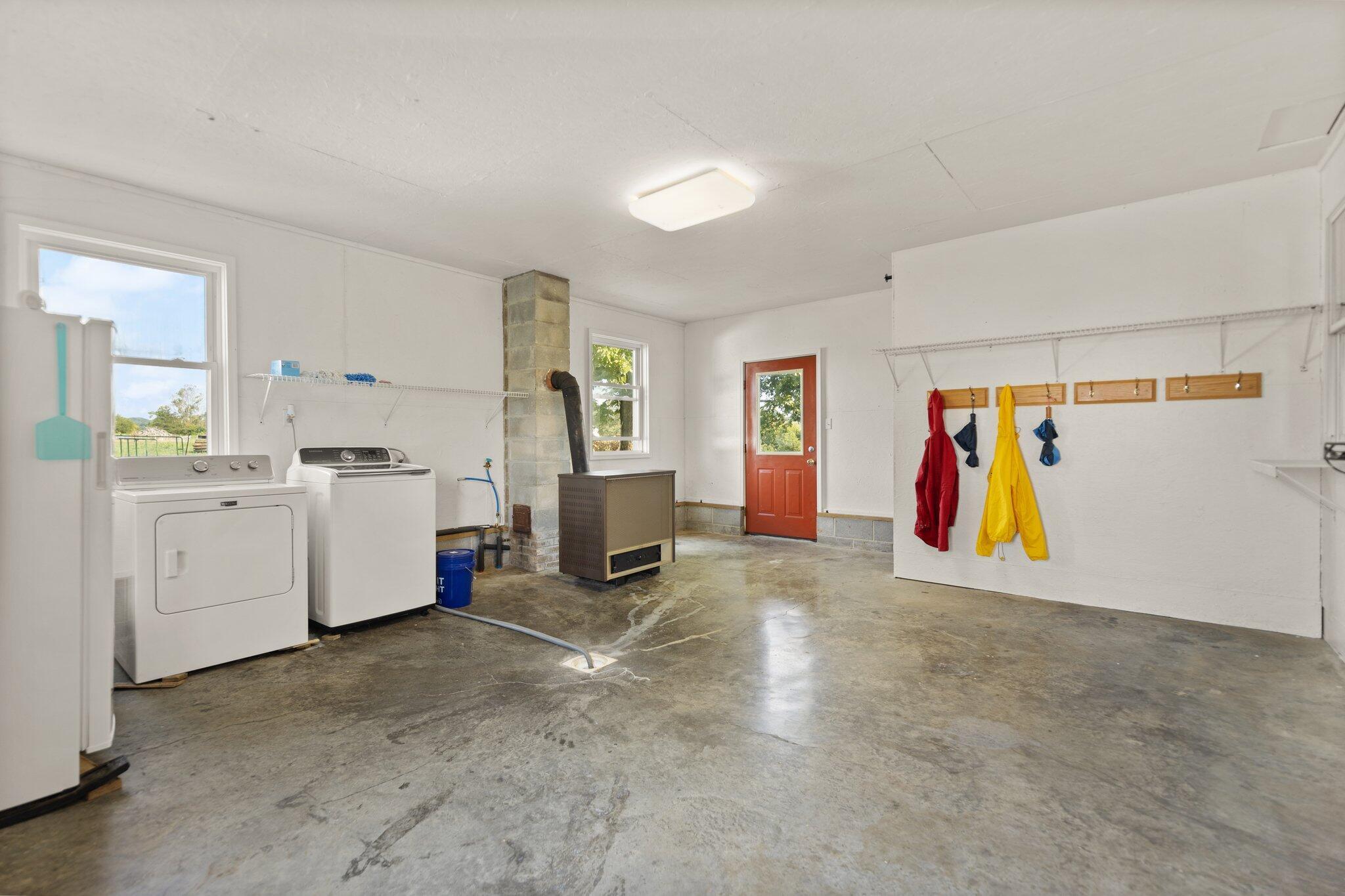 130 & 147 Camp Hurni Way Property Photo 33