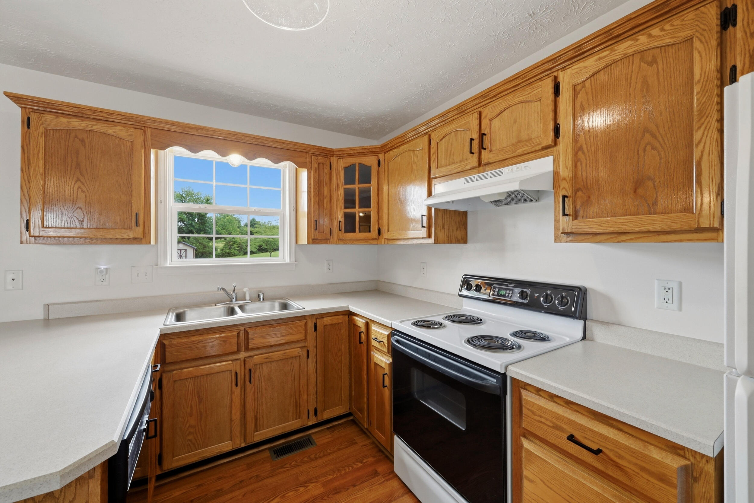 1220 Kenzie Court Property Photo 12