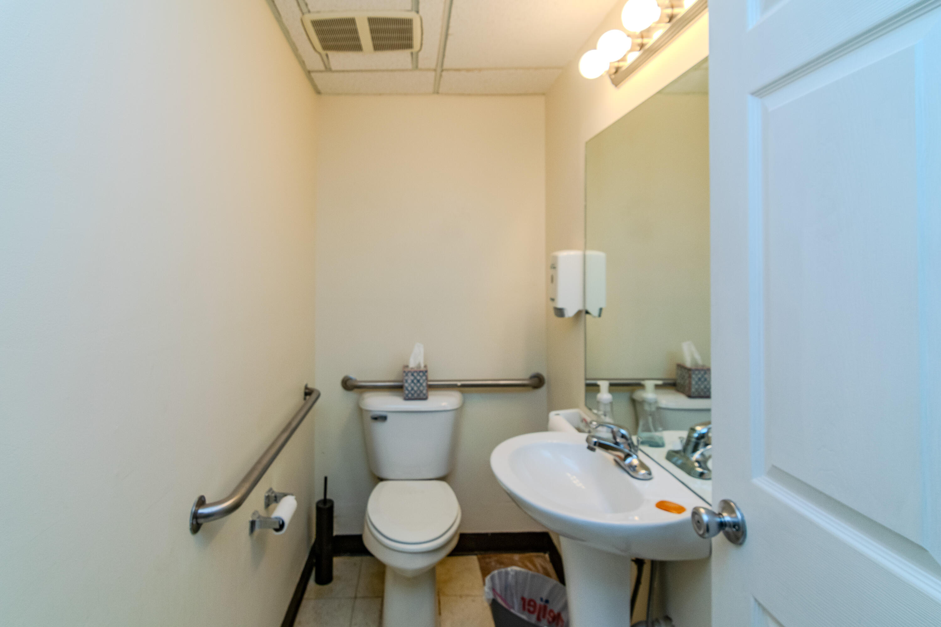 1696 Northgate Drive Property Photo 44