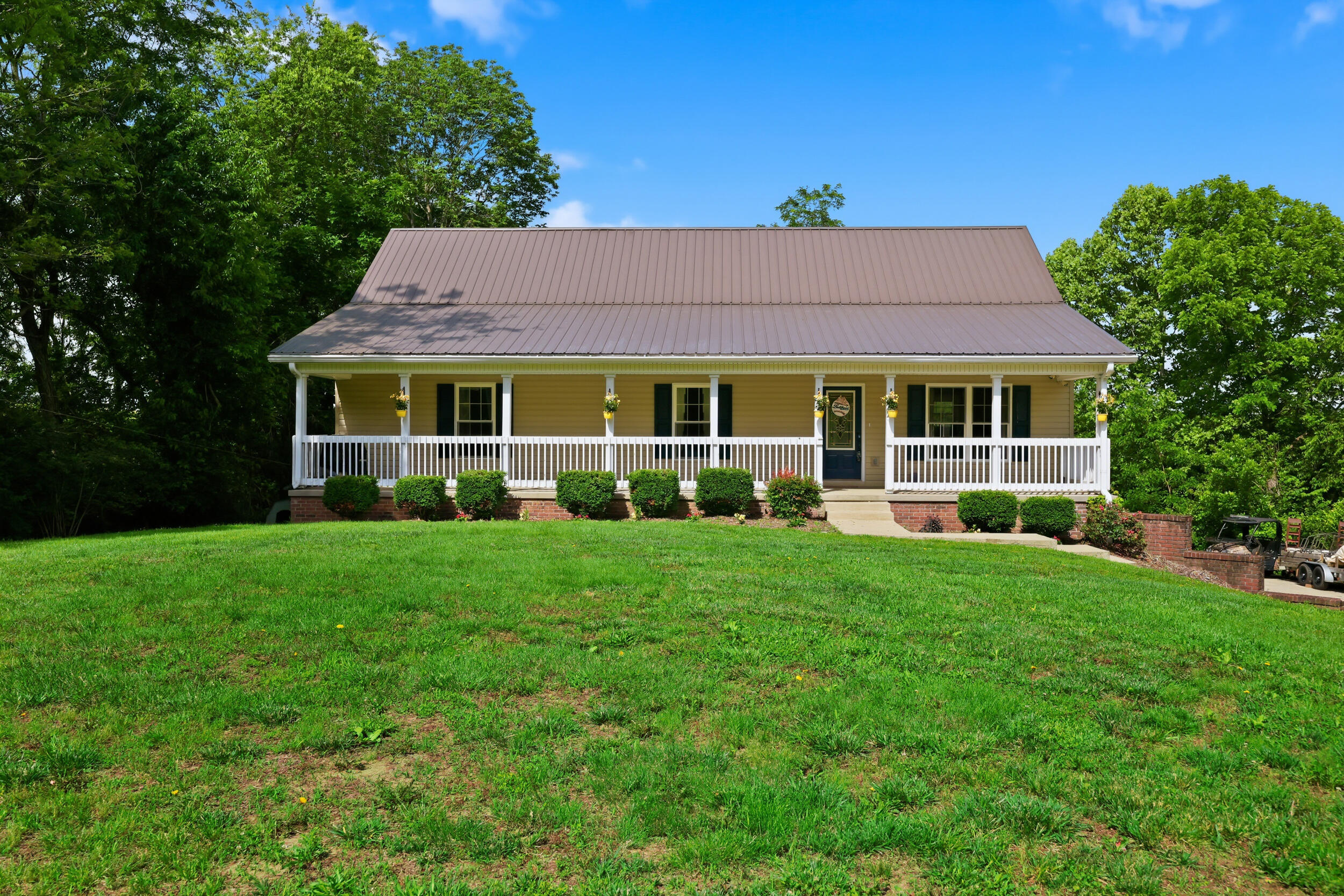 688 Cap Bottom Lane Property Photo 1