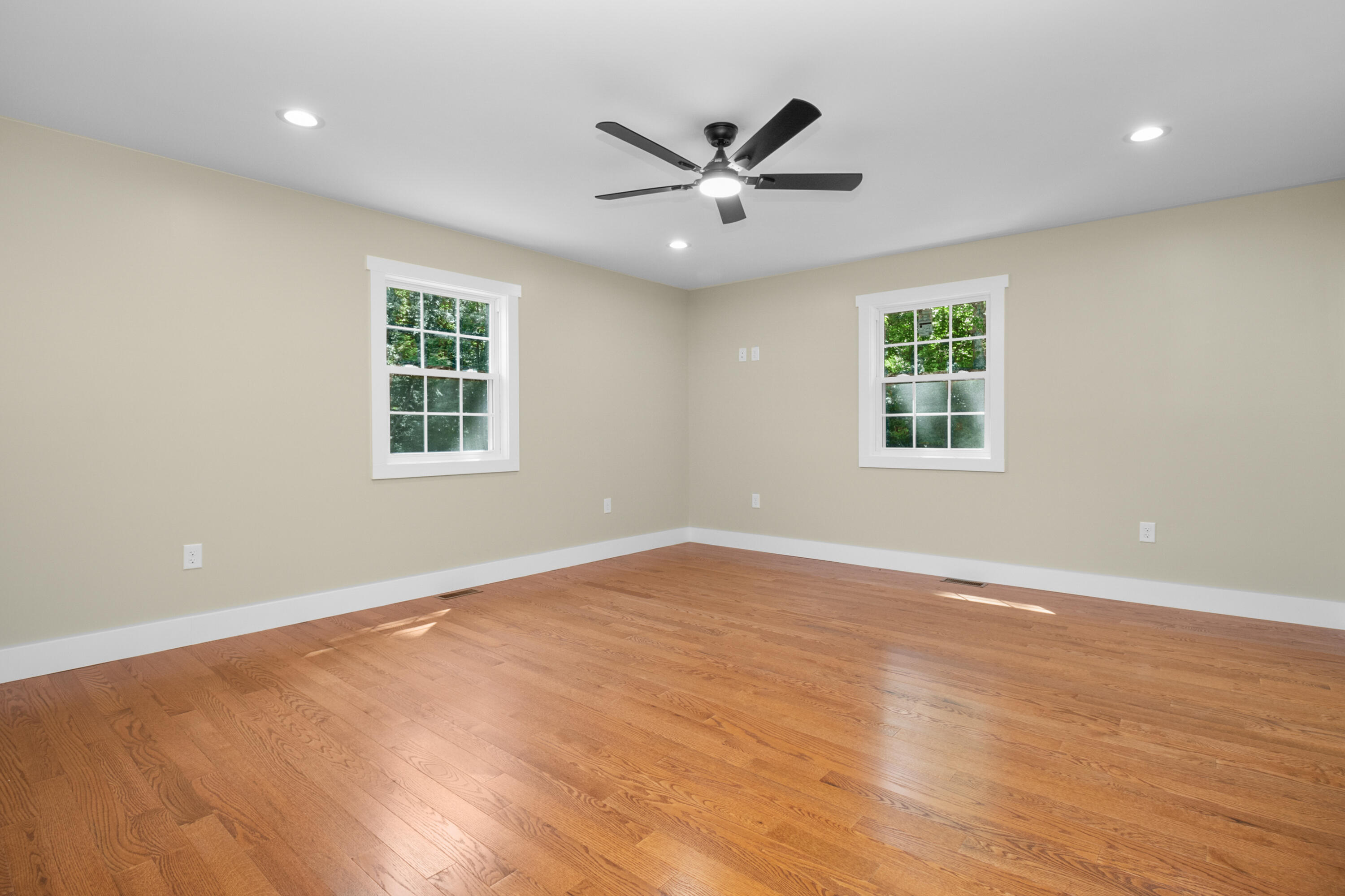 170 Laredo Drive Property Photo 27