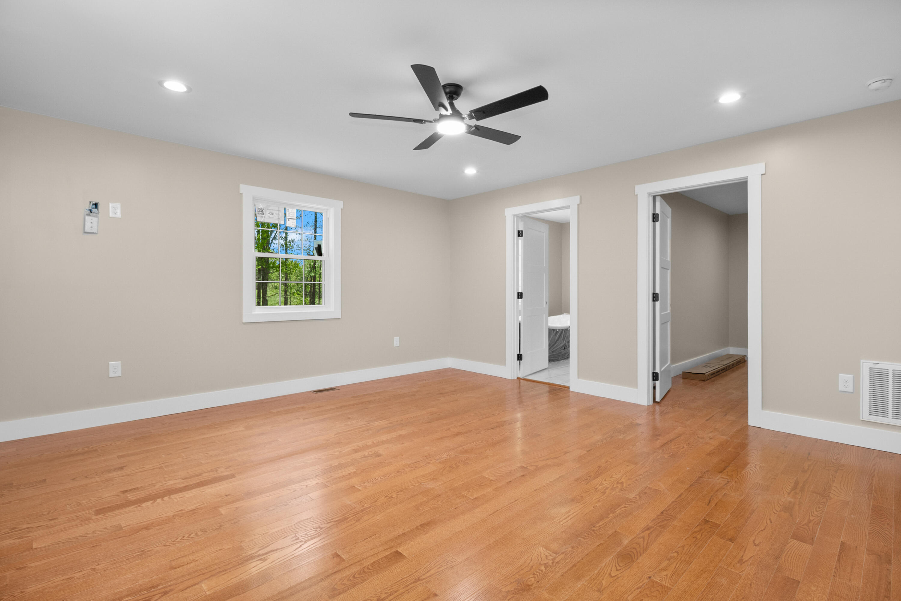 170 Laredo Drive Property Photo 33