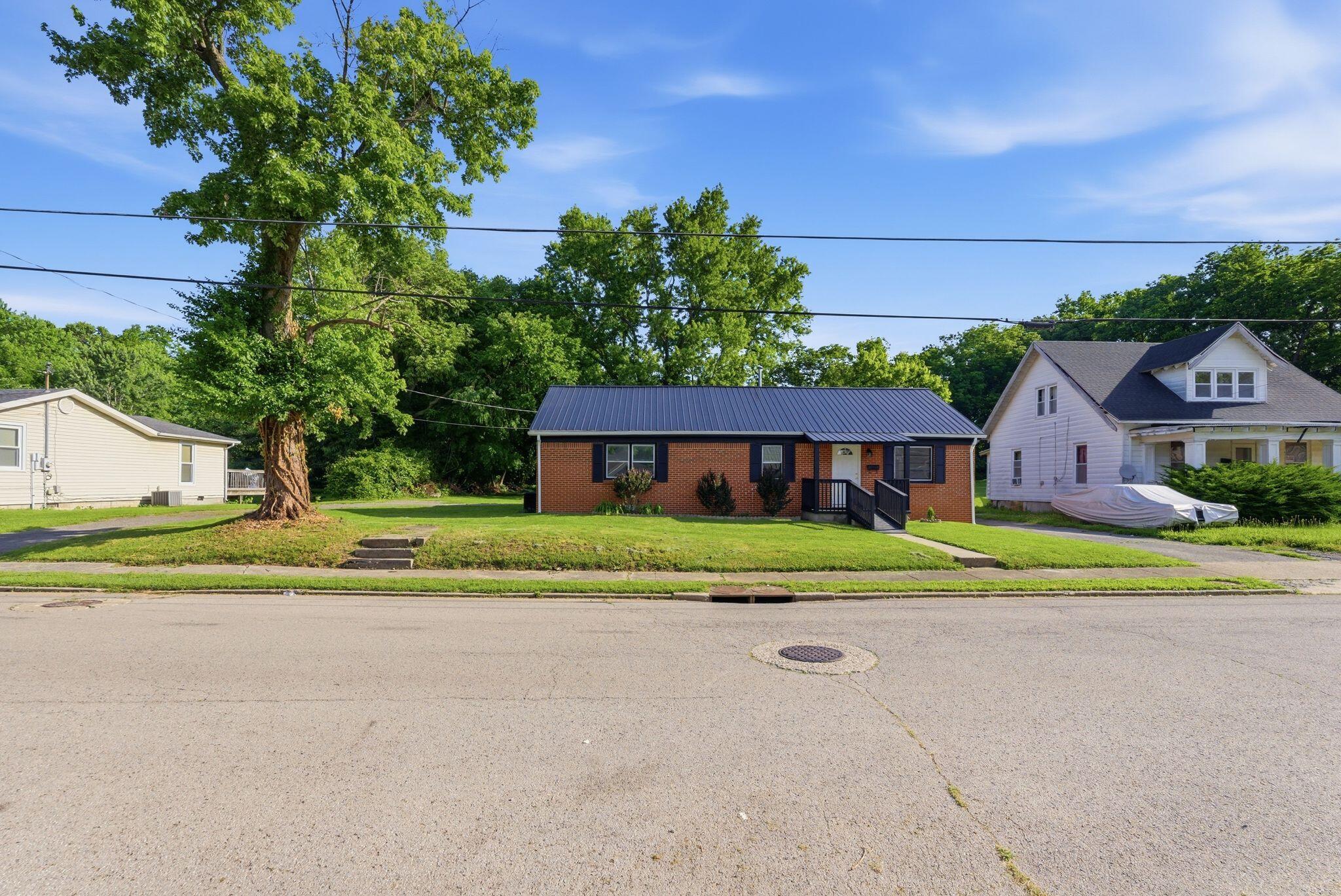 441 Russell Street Property Photo 2
