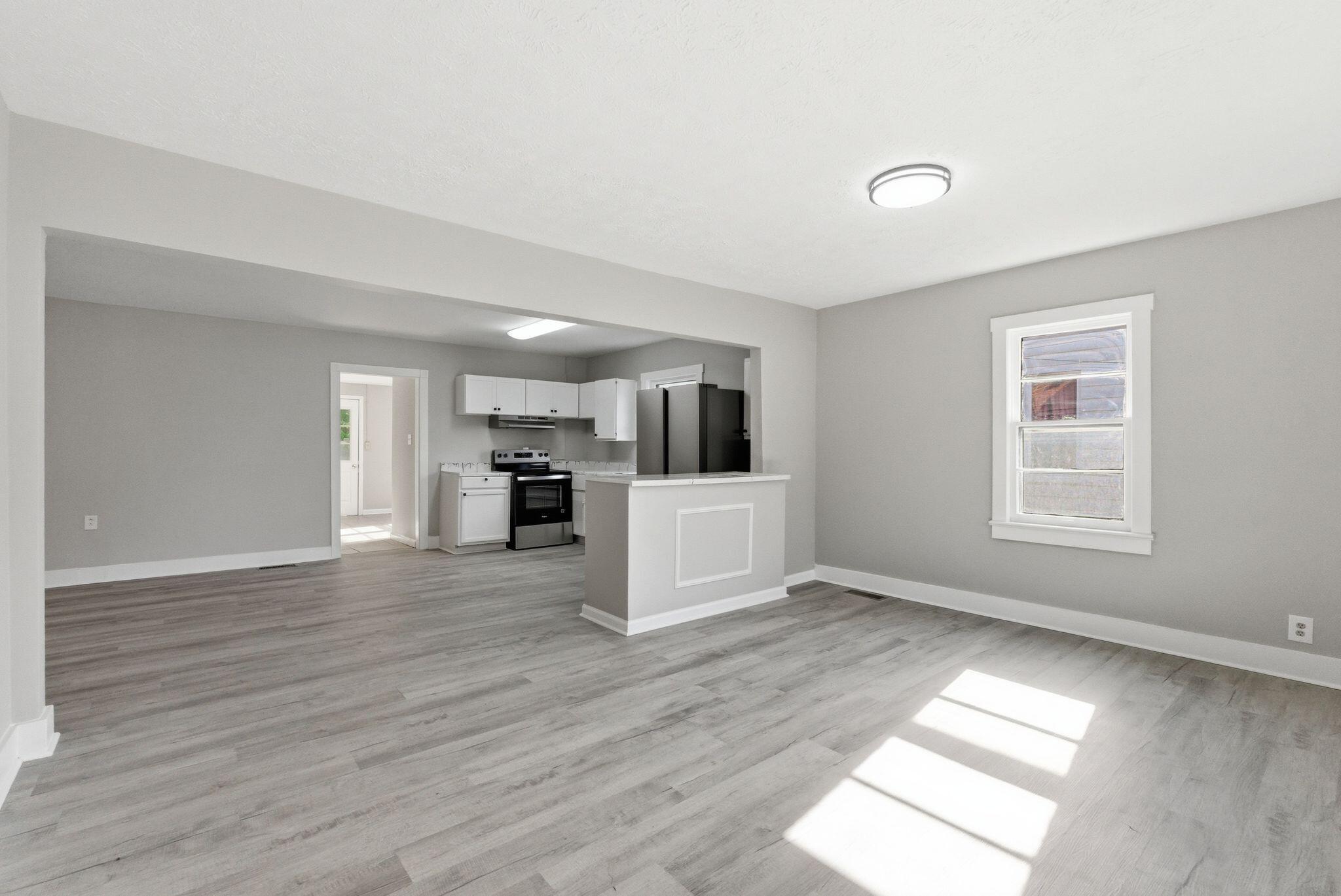 441 Russell Street Property Photo 8
