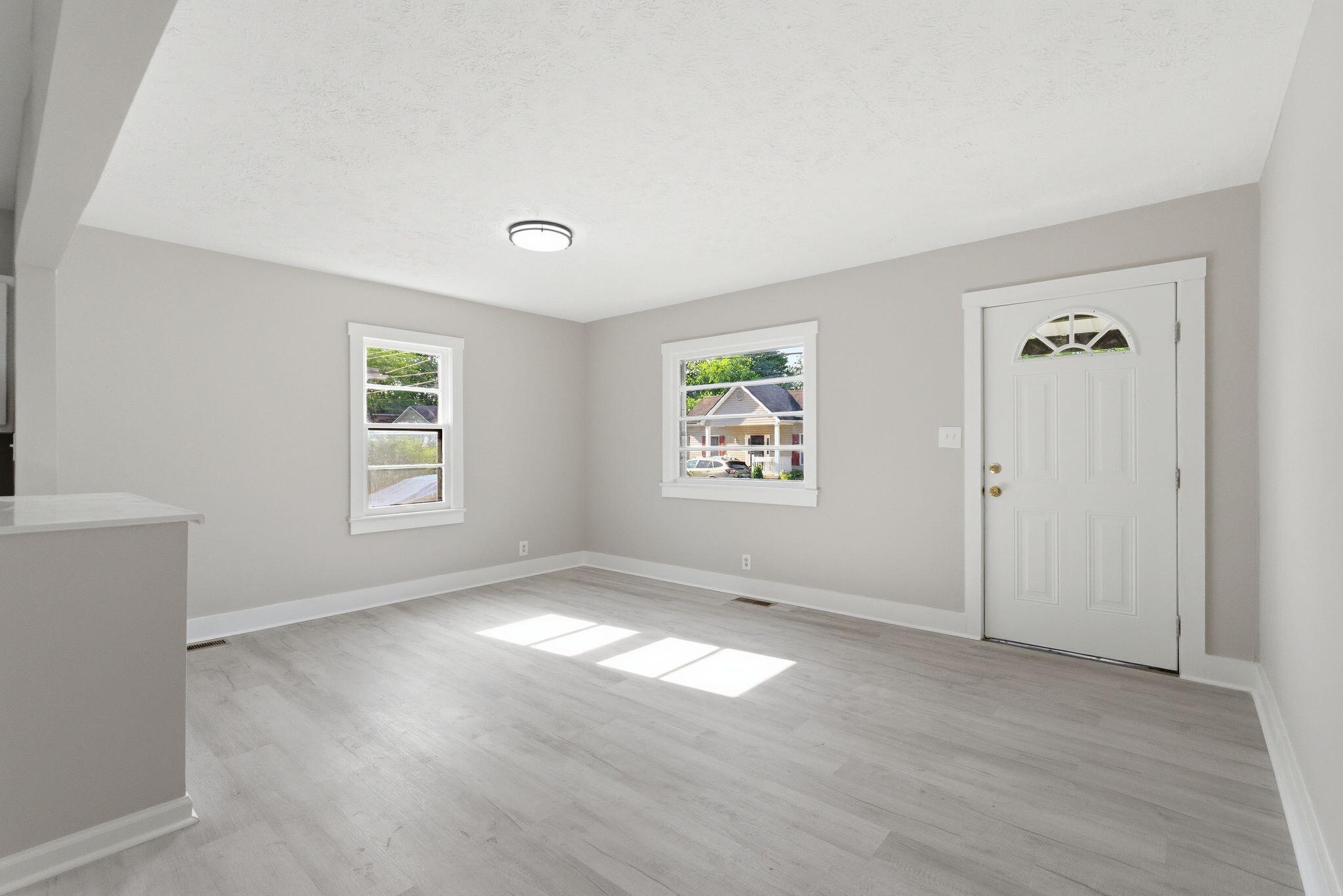 441 Russell Street Property Photo 9