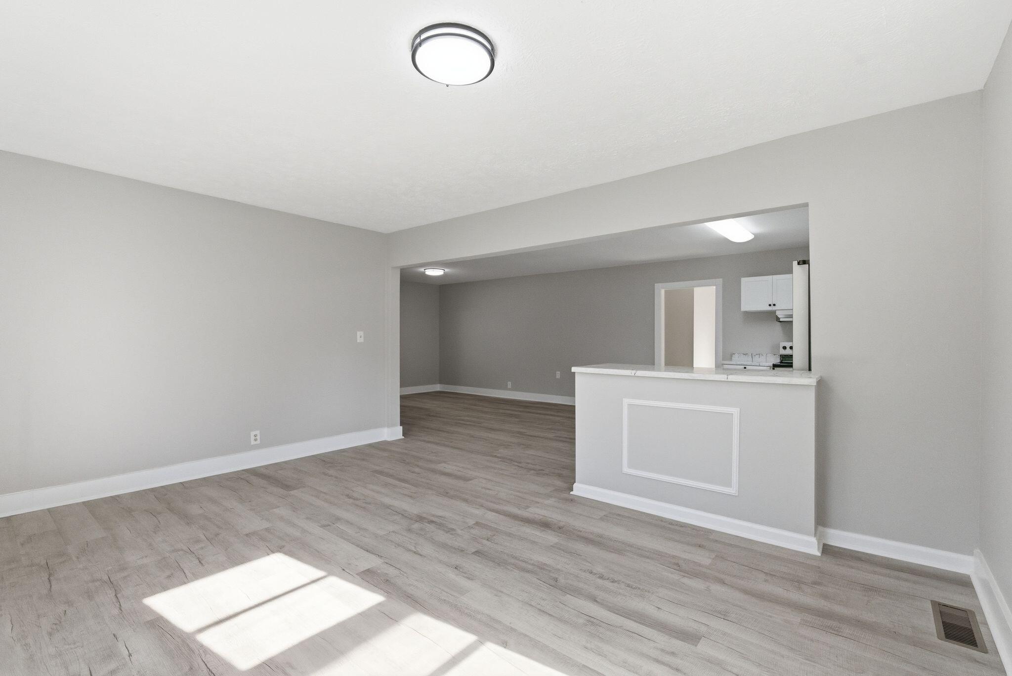 441 Russell Street Property Photo 11