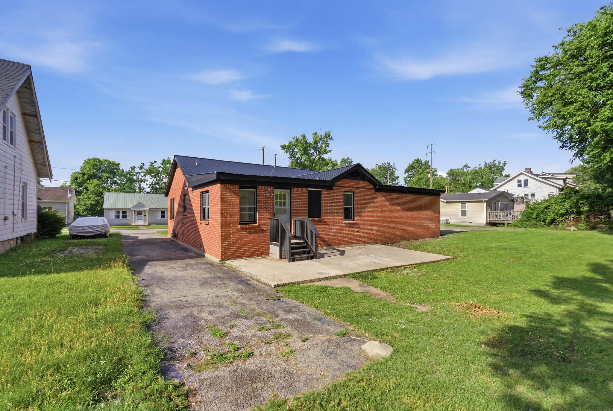 441 Russell Street Property Photo 37