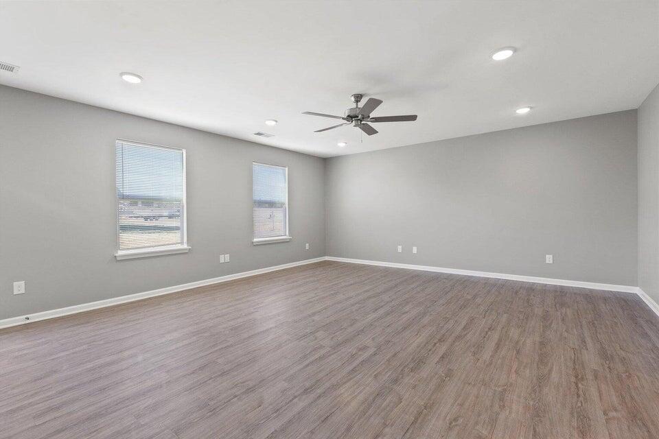 6104 Arbor Woods Way Property Photo 8