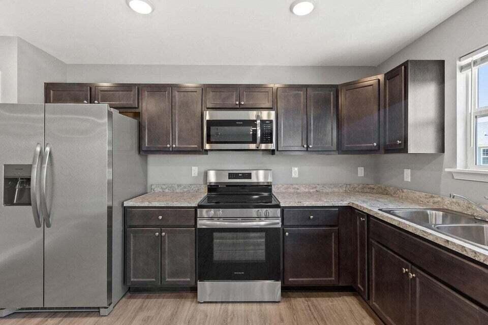 6104 Arbor Woods Way Property Photo 13