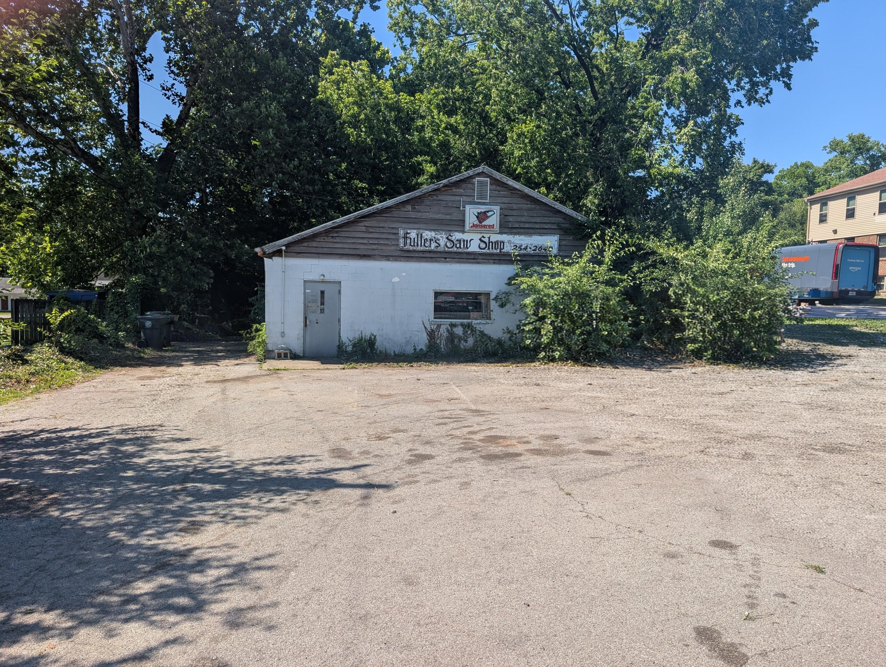 1508 Versailles Road Property Photo 1