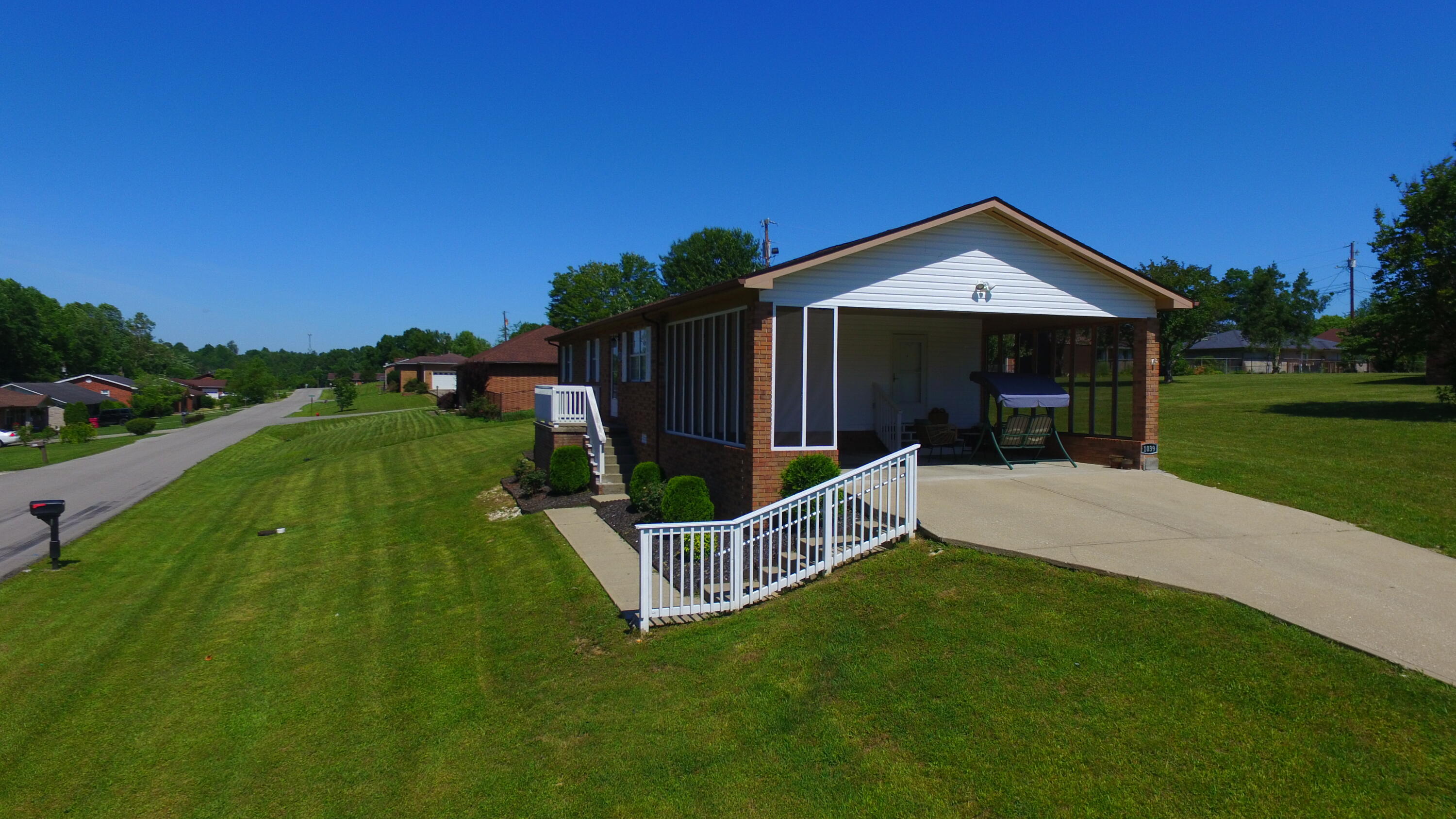 1039 Cardinal Drive Property Photo 25