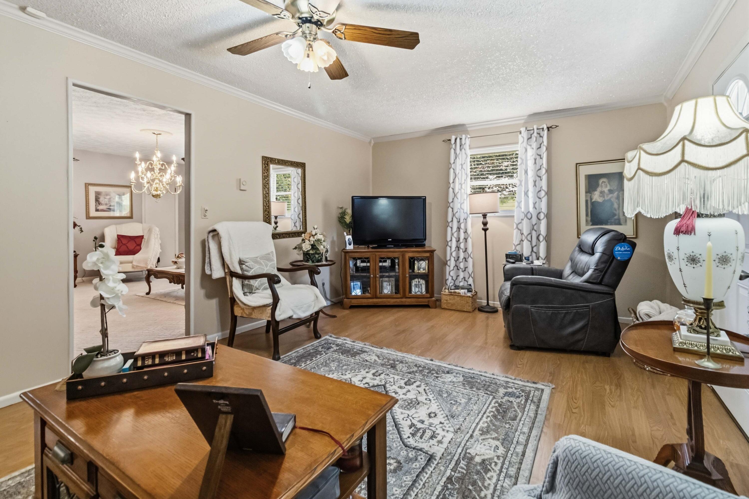 44 Skyline View Property Photo 13