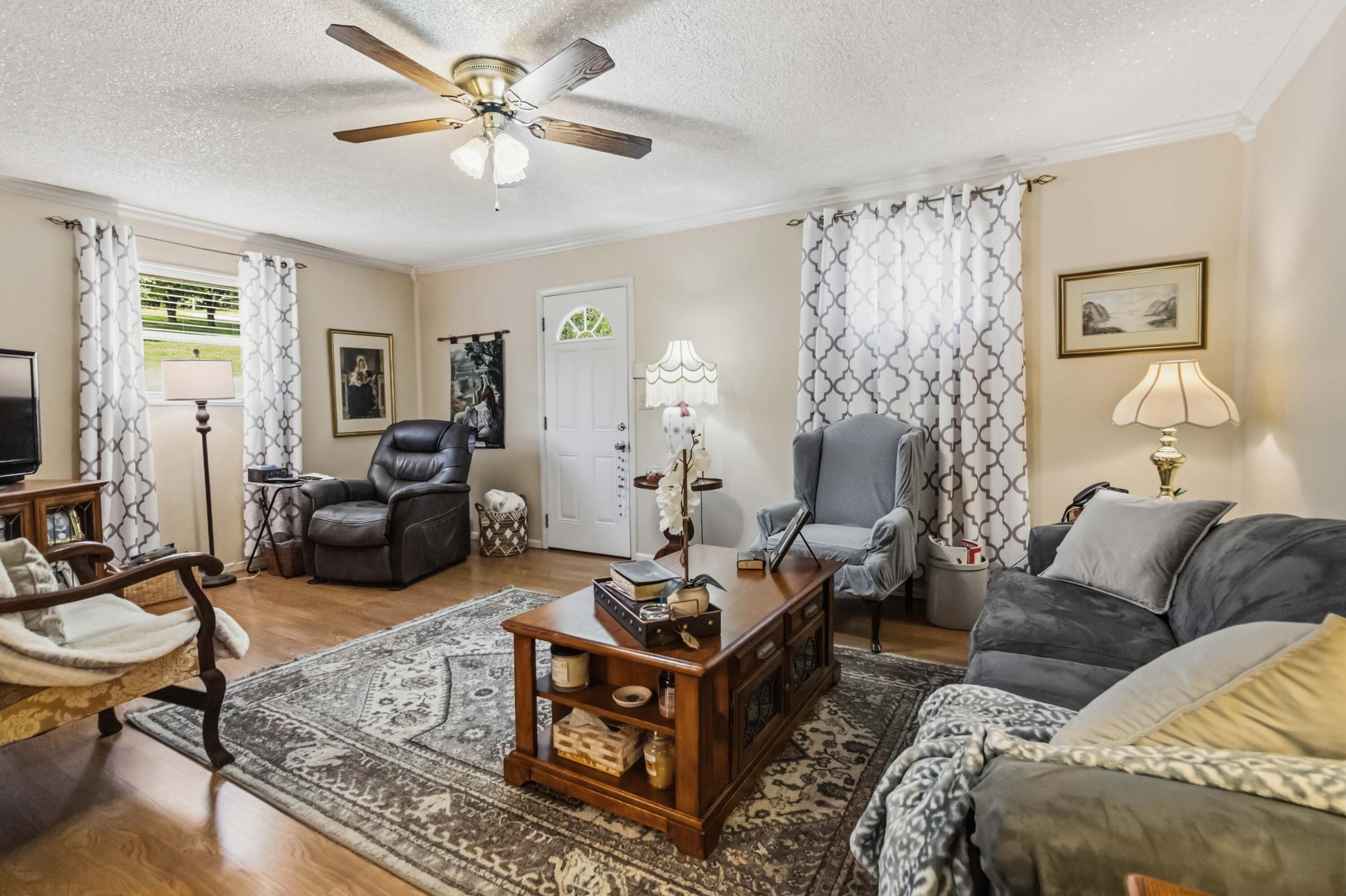 44 Skyline View Property Photo 14