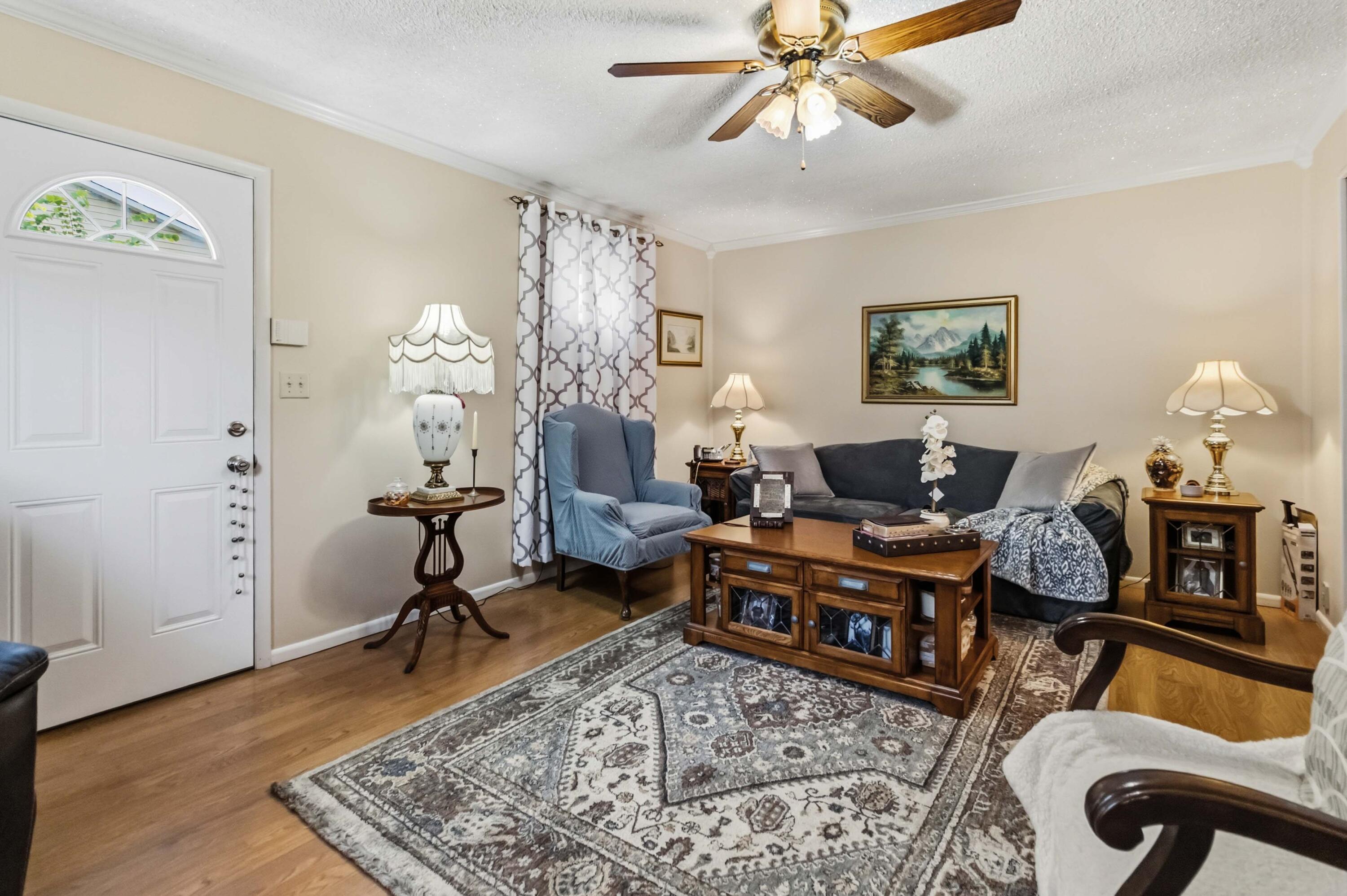 44 Skyline View Property Photo 15