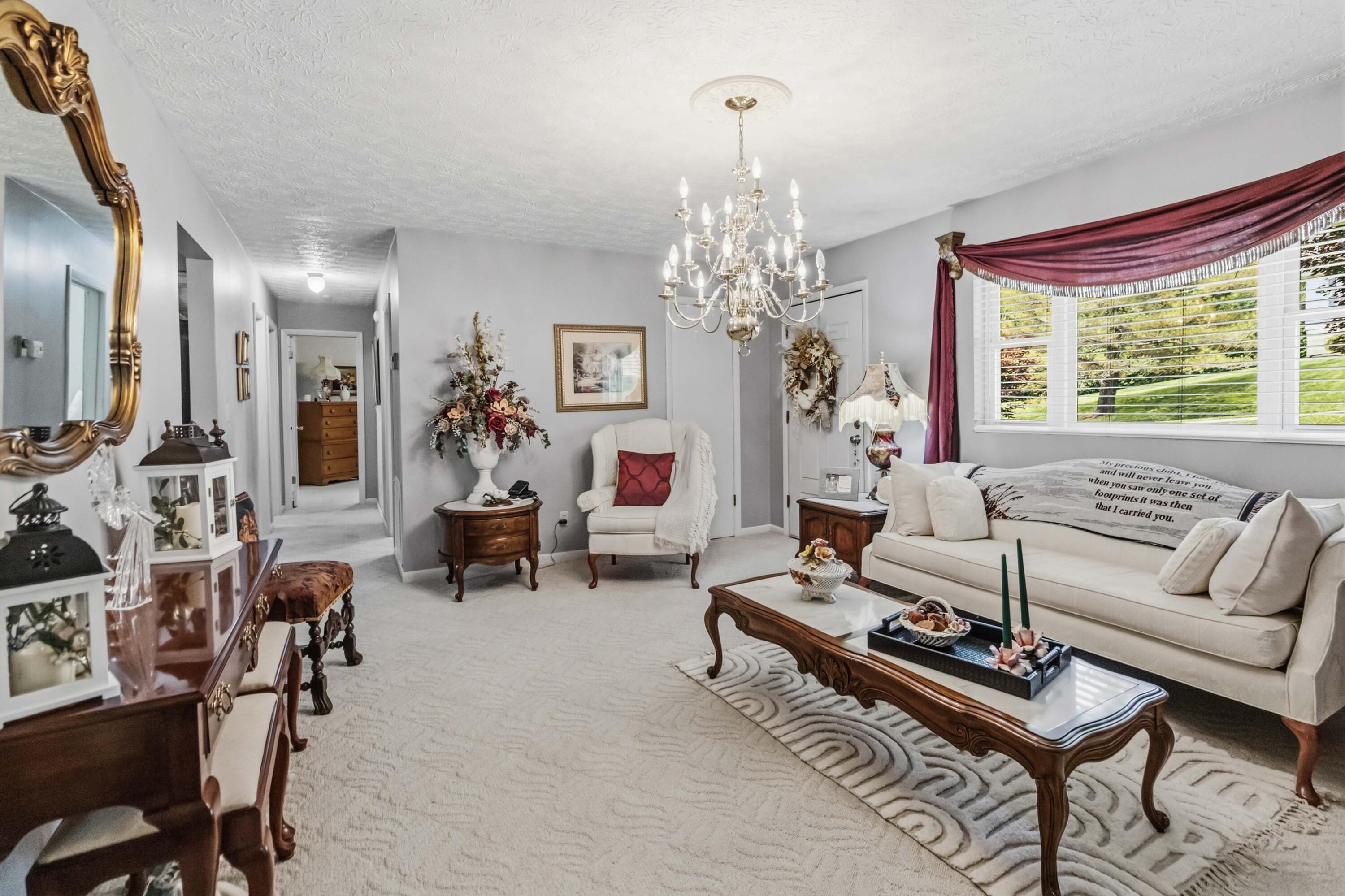 44 Skyline View Property Photo 21