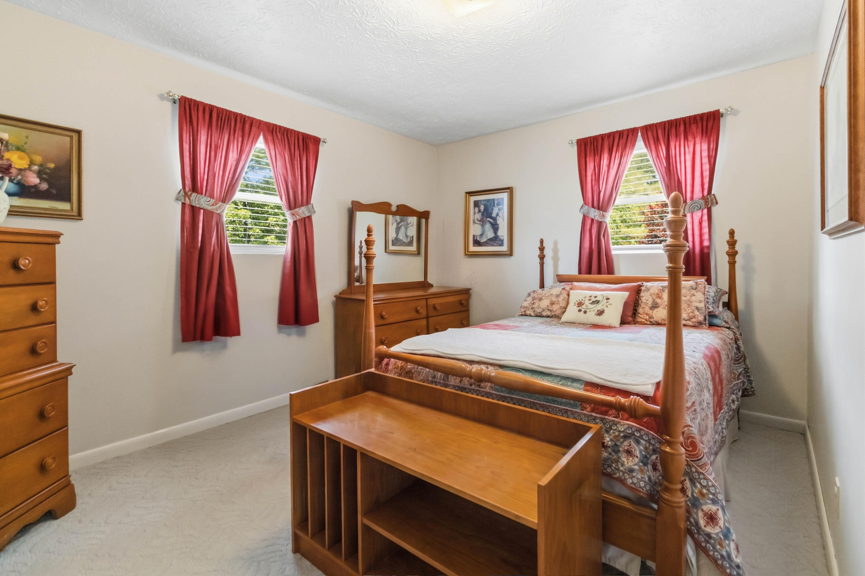 44 Skyline View Property Photo 31