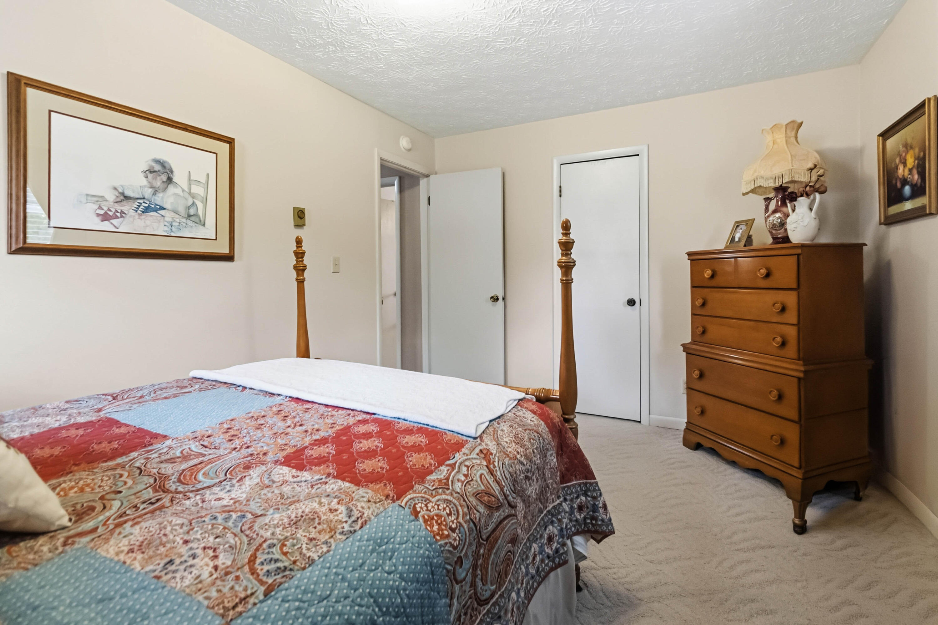 44 Skyline View Property Photo 32