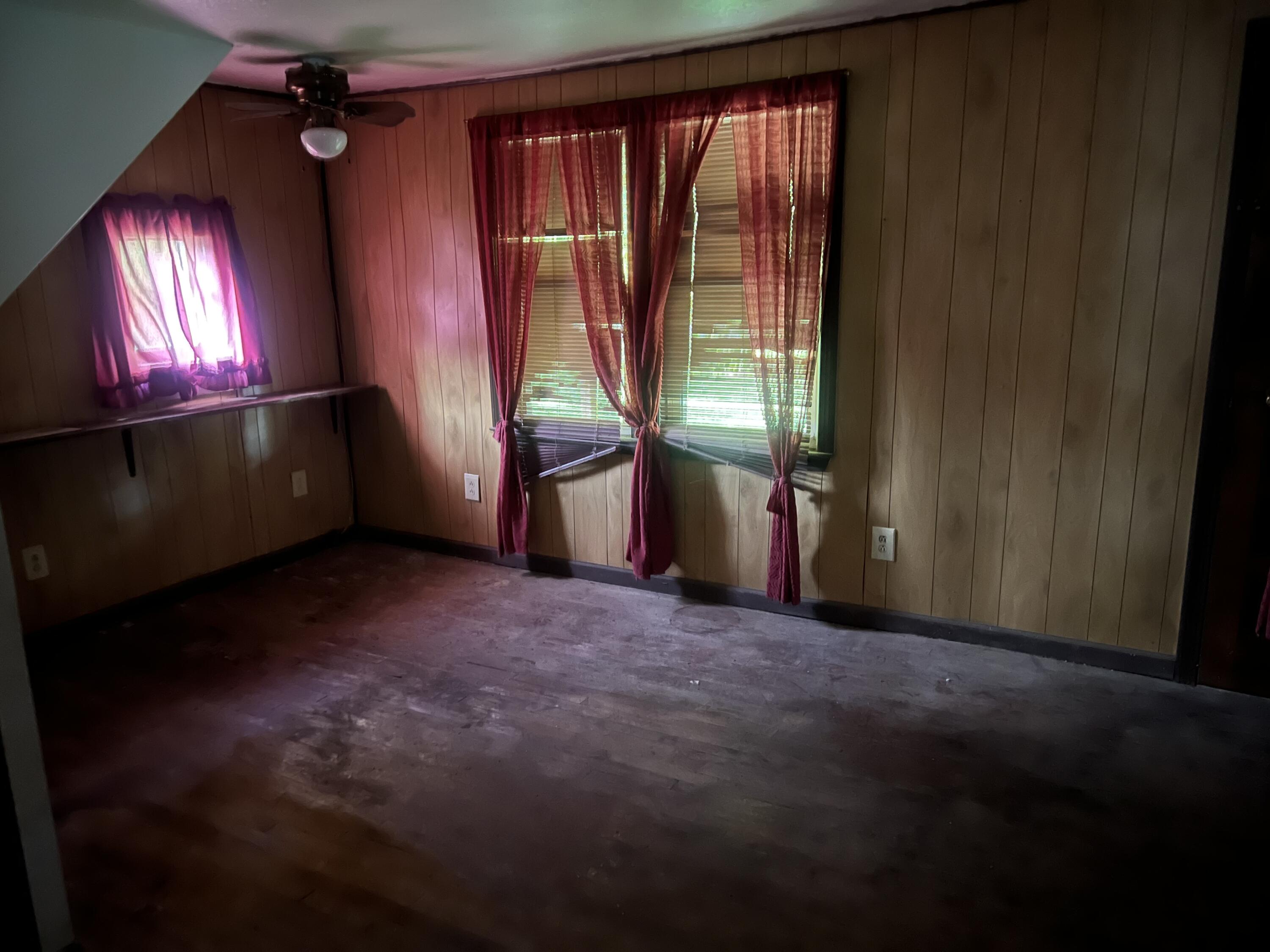 443 N Wilson Avenue Property Photo 14