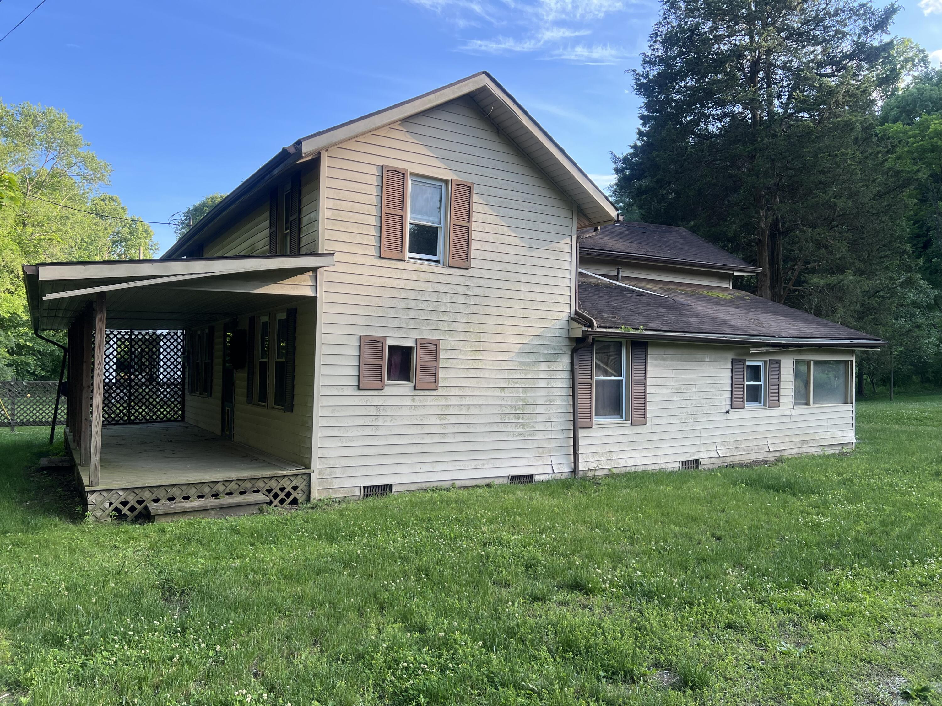 443 N Wilson Avenue Property Photo 18