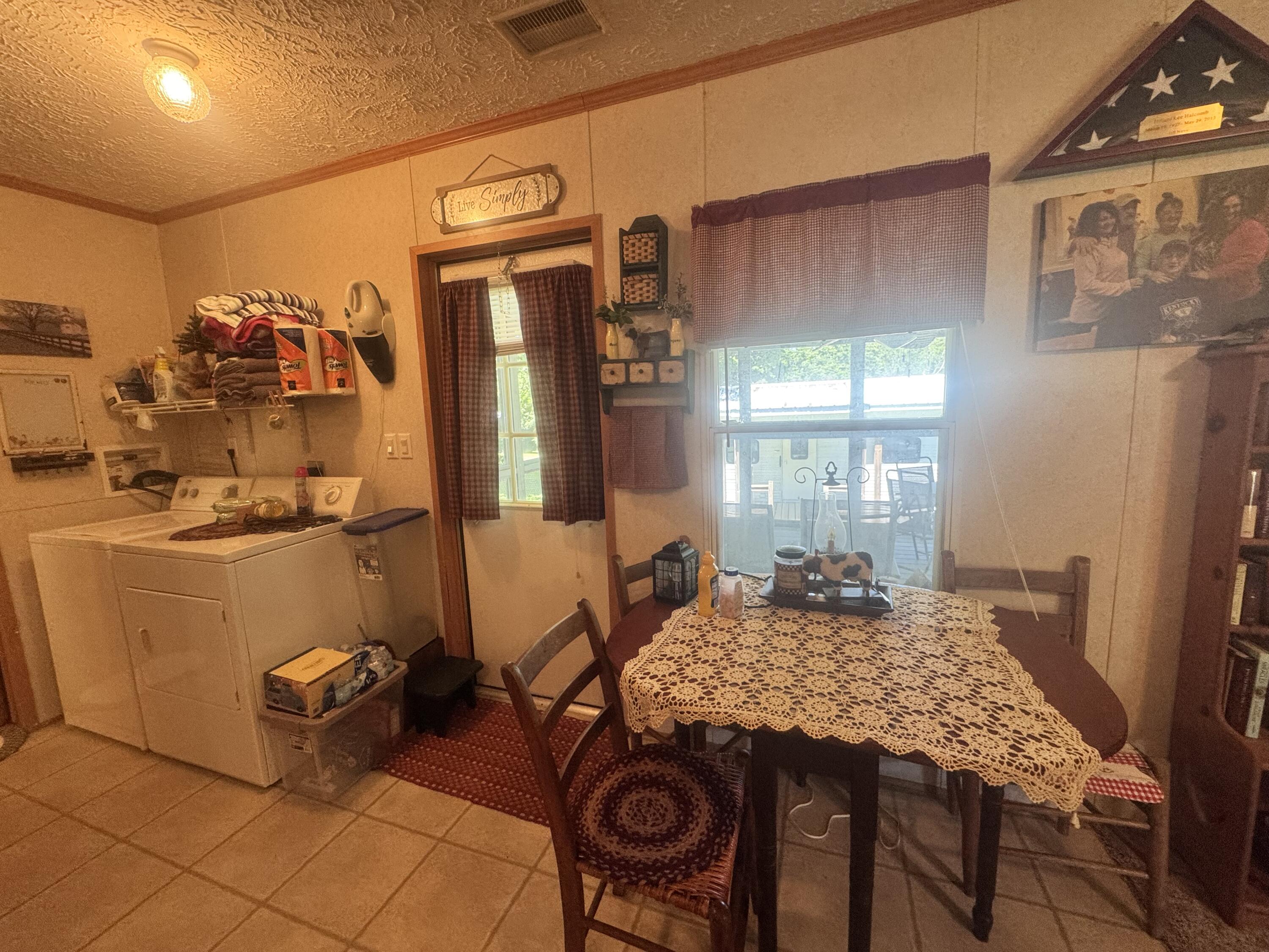 805 State Hwy 1611 Property Photo 12