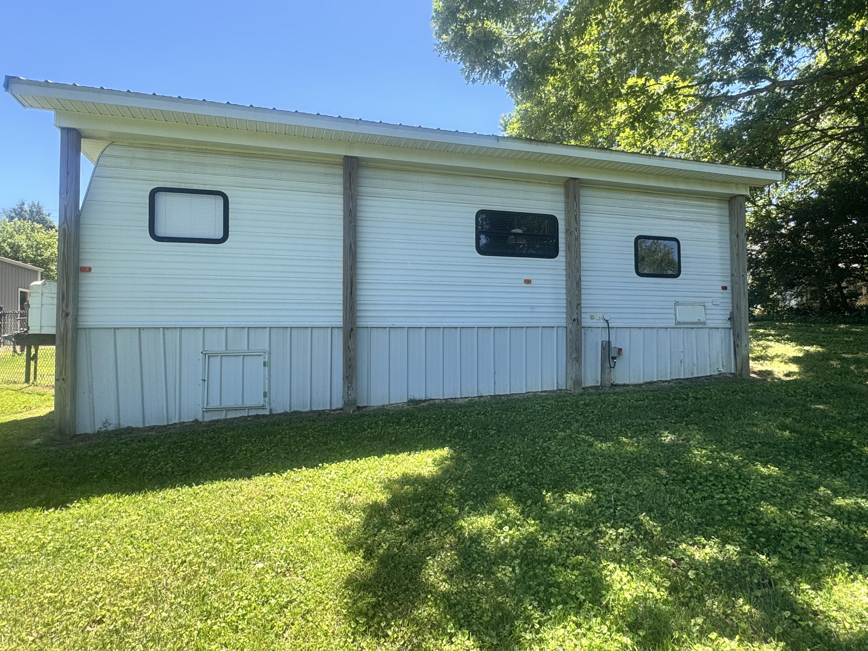 805 State Hwy 1611 Property Photo 25