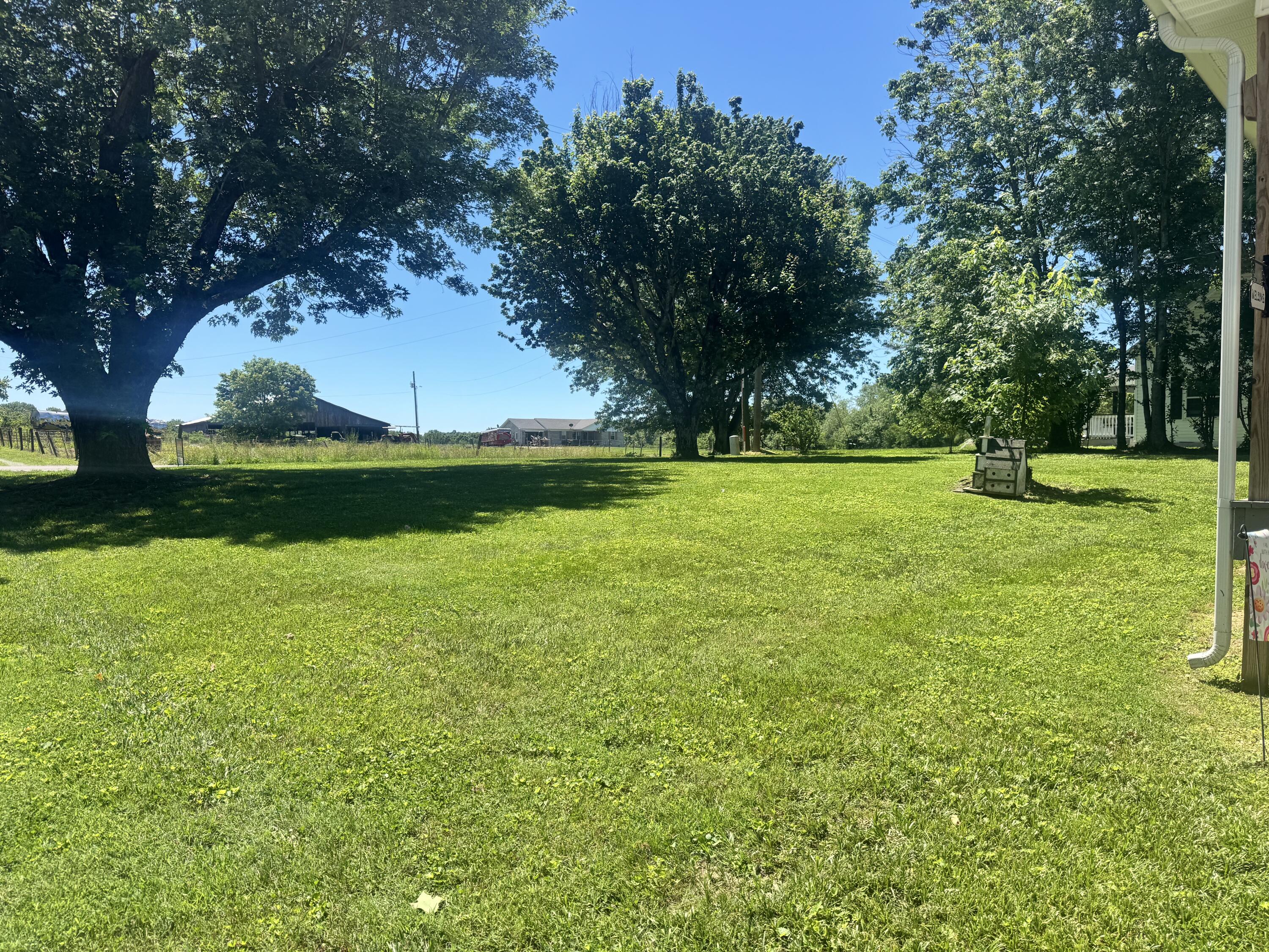 805 State Hwy 1611 Property Photo 27
