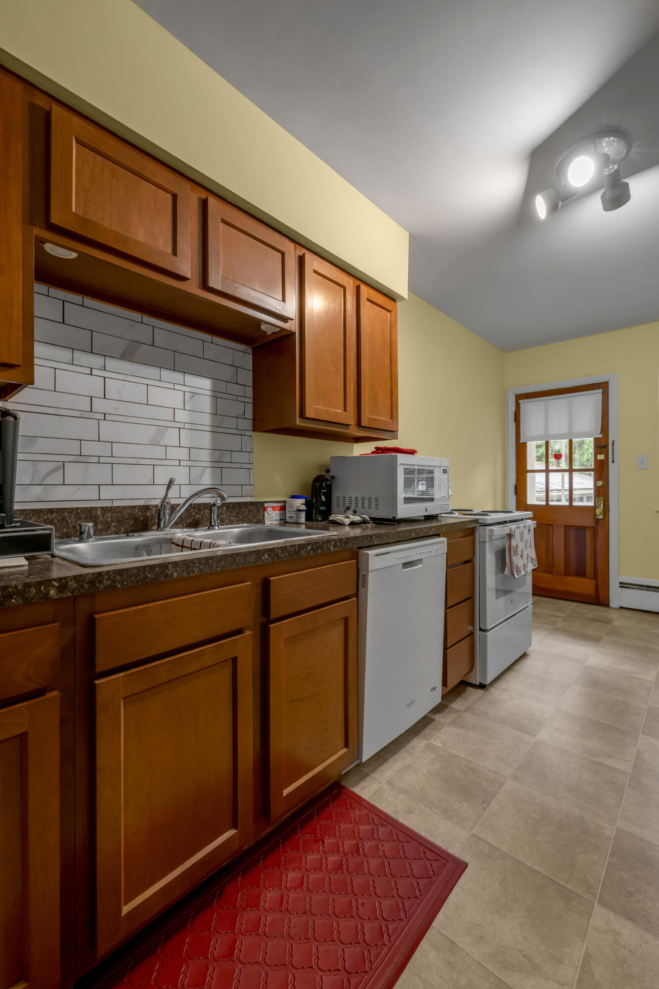305 Sycamore Road Property Photo 12