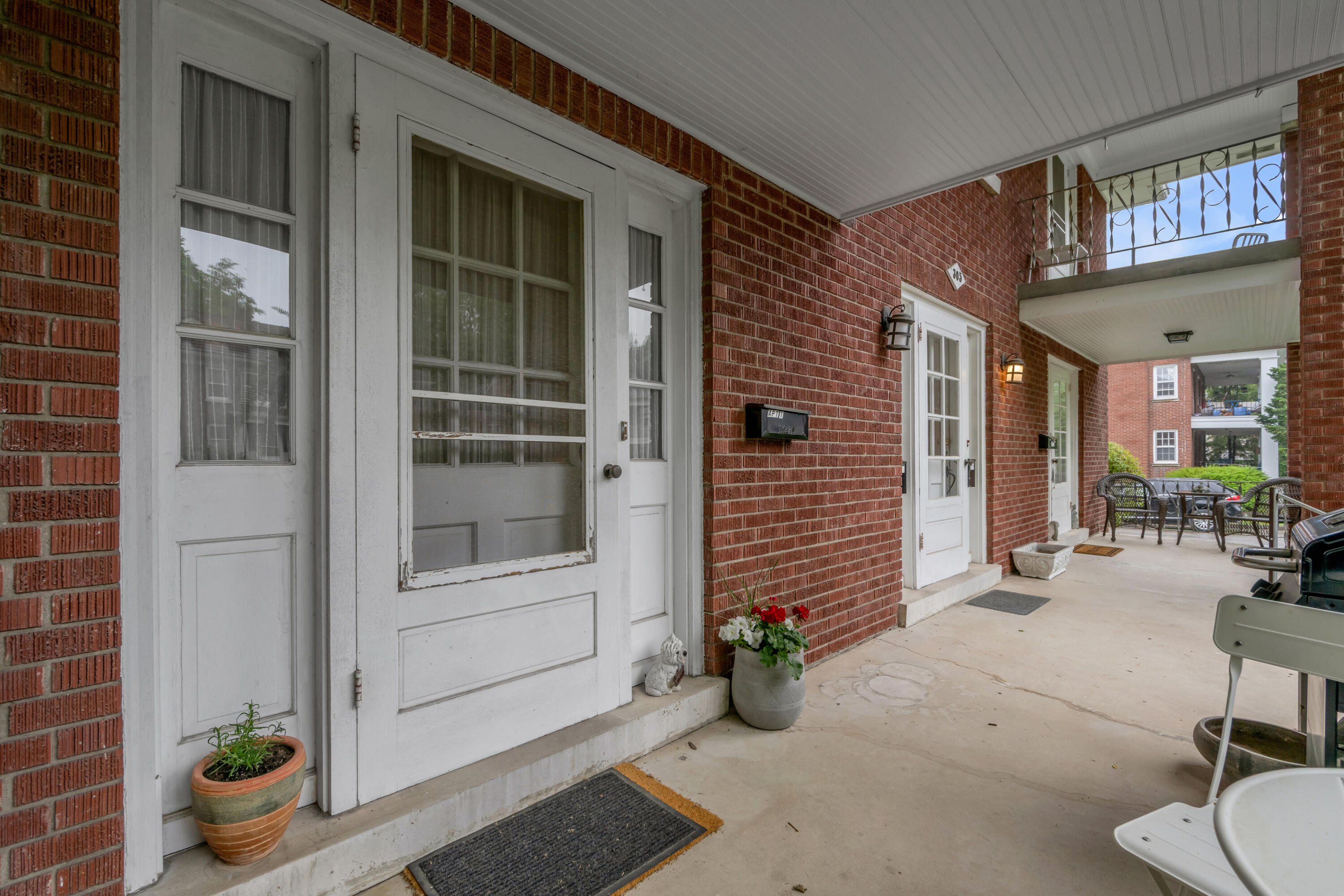 305 Sycamore Road Property Photo 23