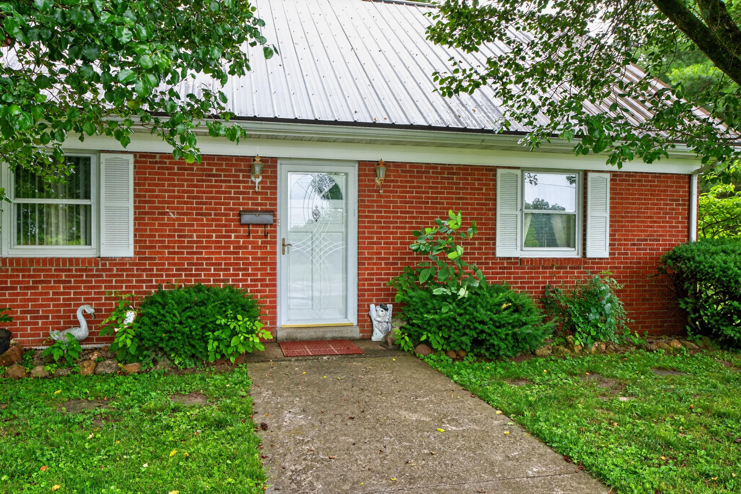 203 Kennedy Lane Property Photo 3