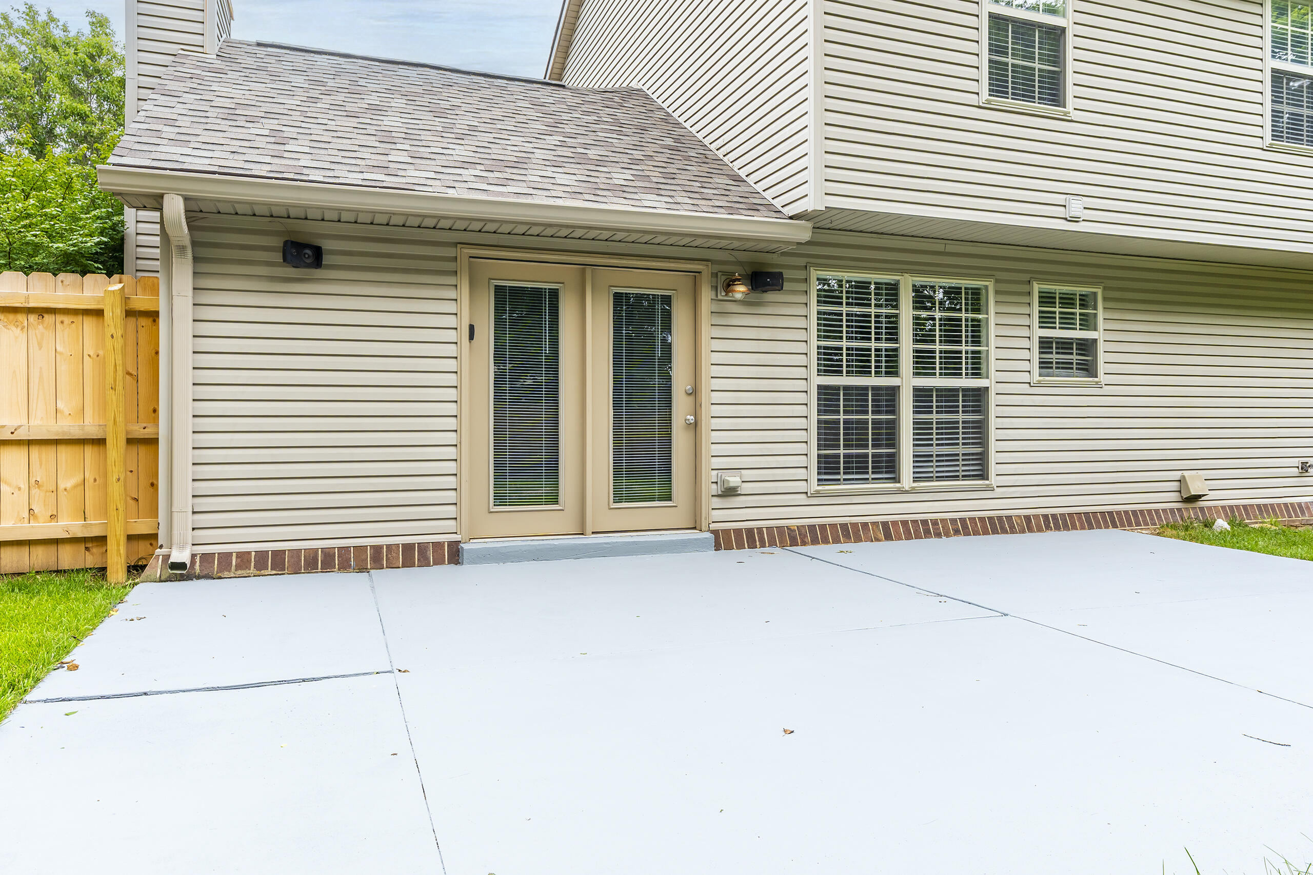 929 Seneca Park Property Photo 40