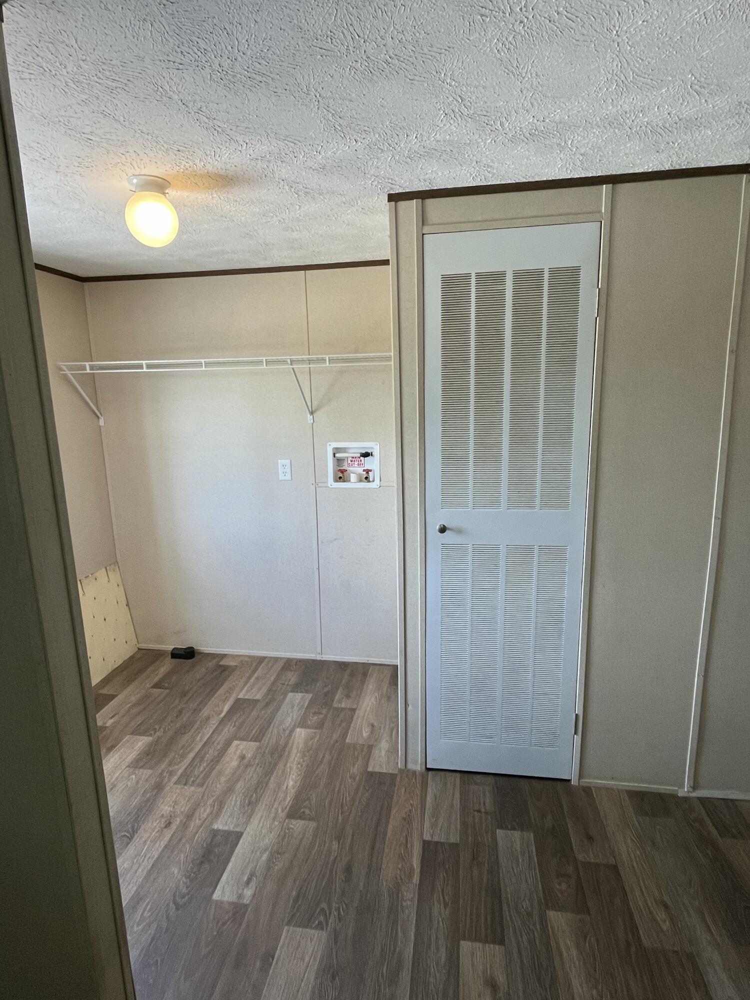 2420 Old Bull Road Property Photo 13