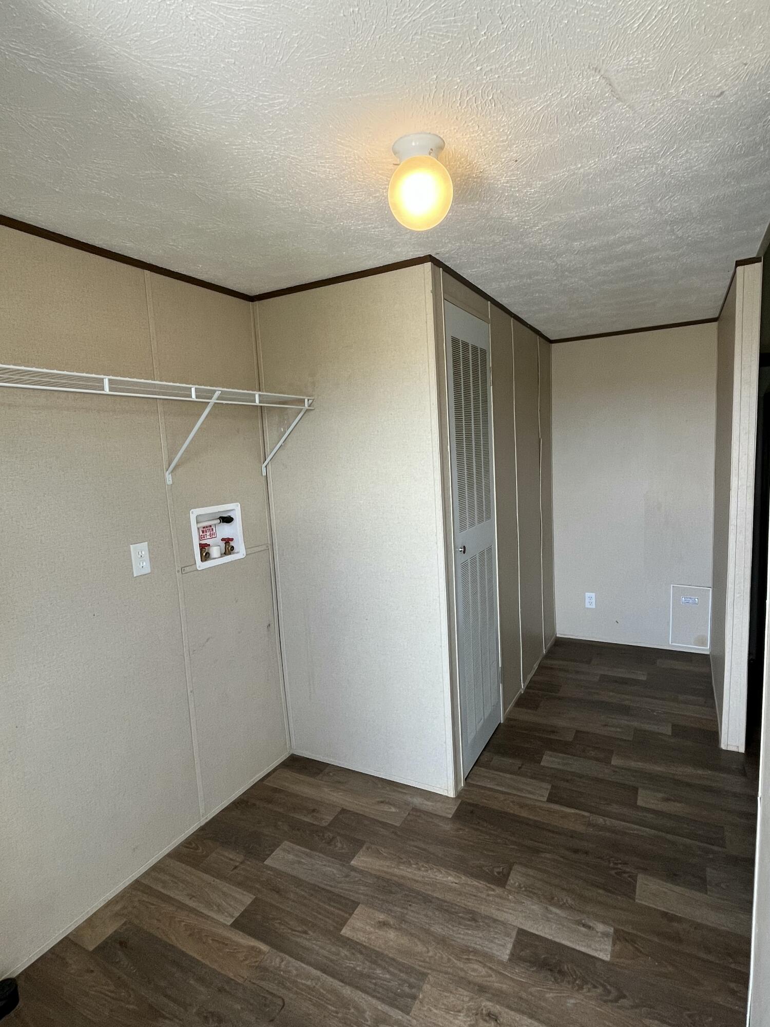 2420 Old Bull Road Property Photo 15