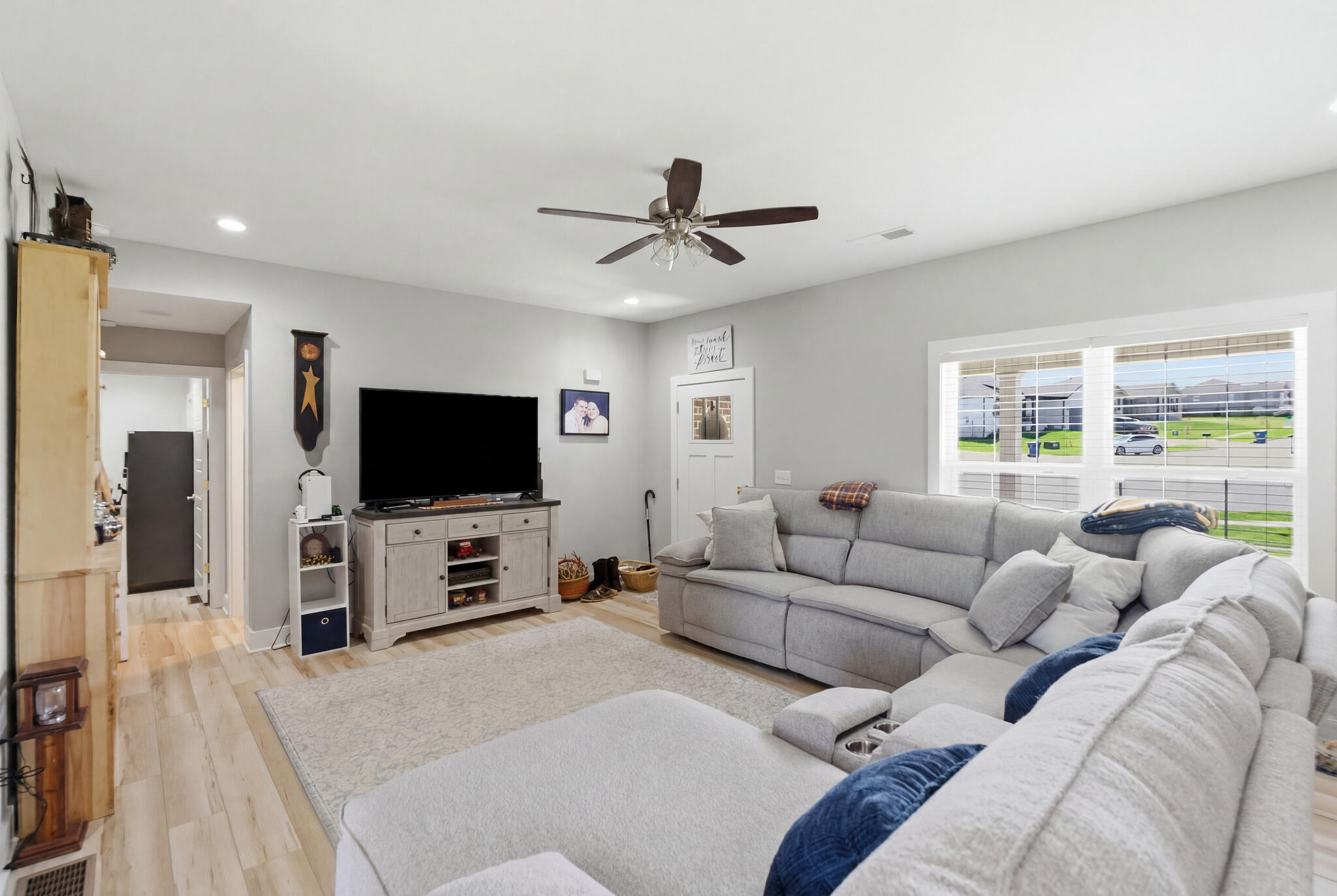 267 Brook Cove Property Photo 9