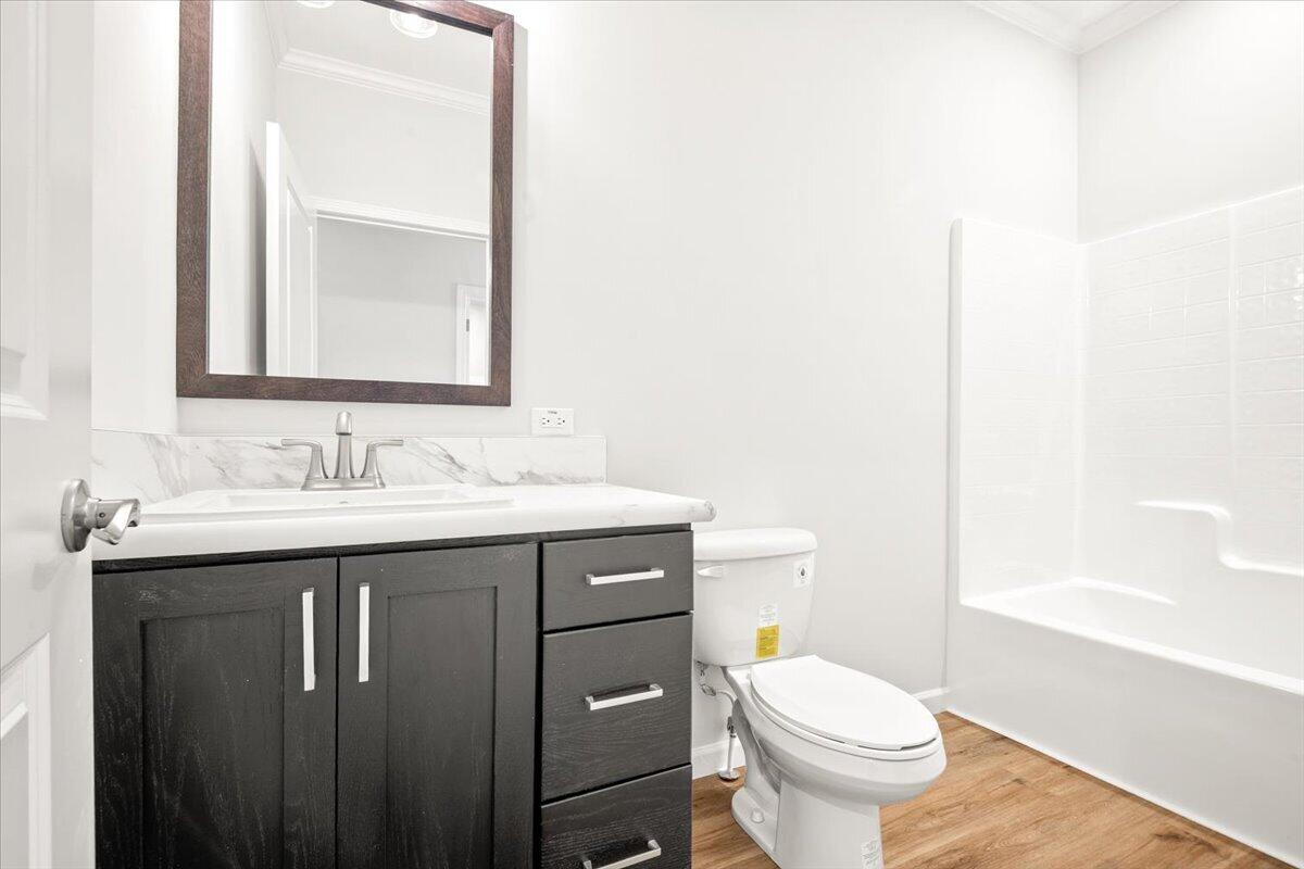 807 Sam Black Road Property Photo 17