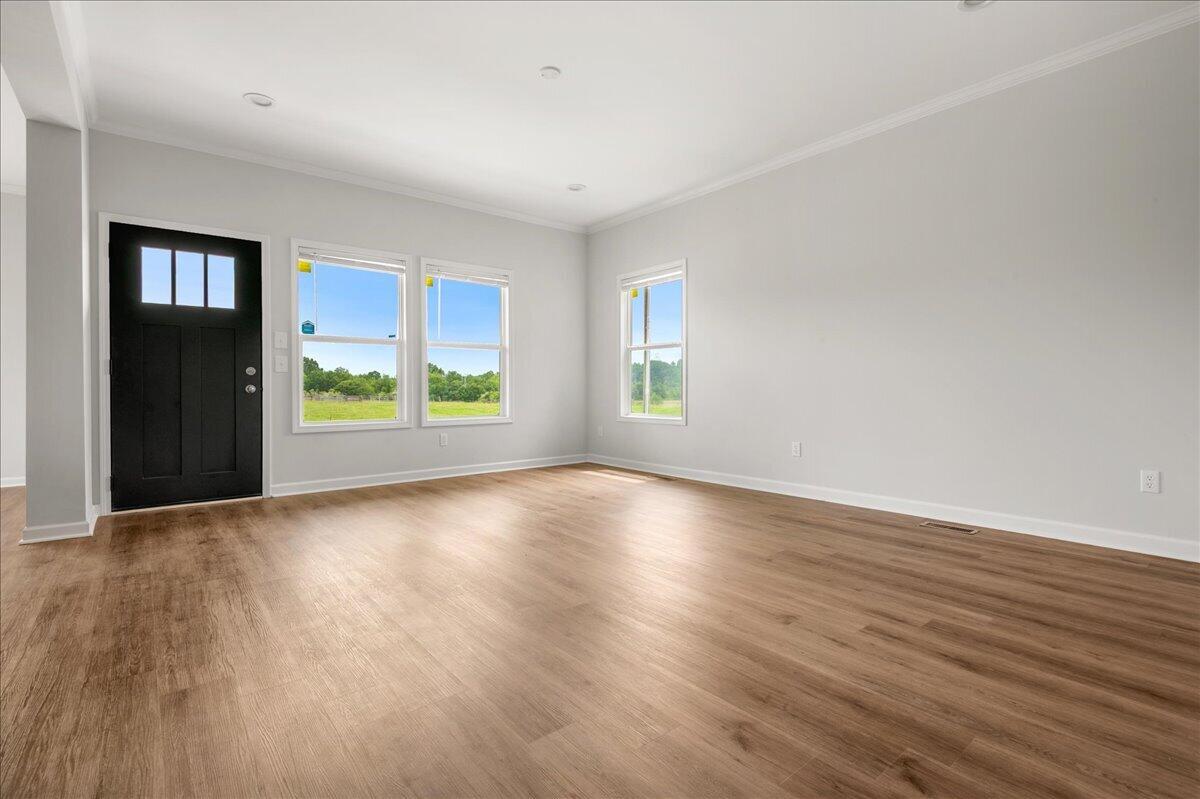 300 Belmont Lane Property Photo 5