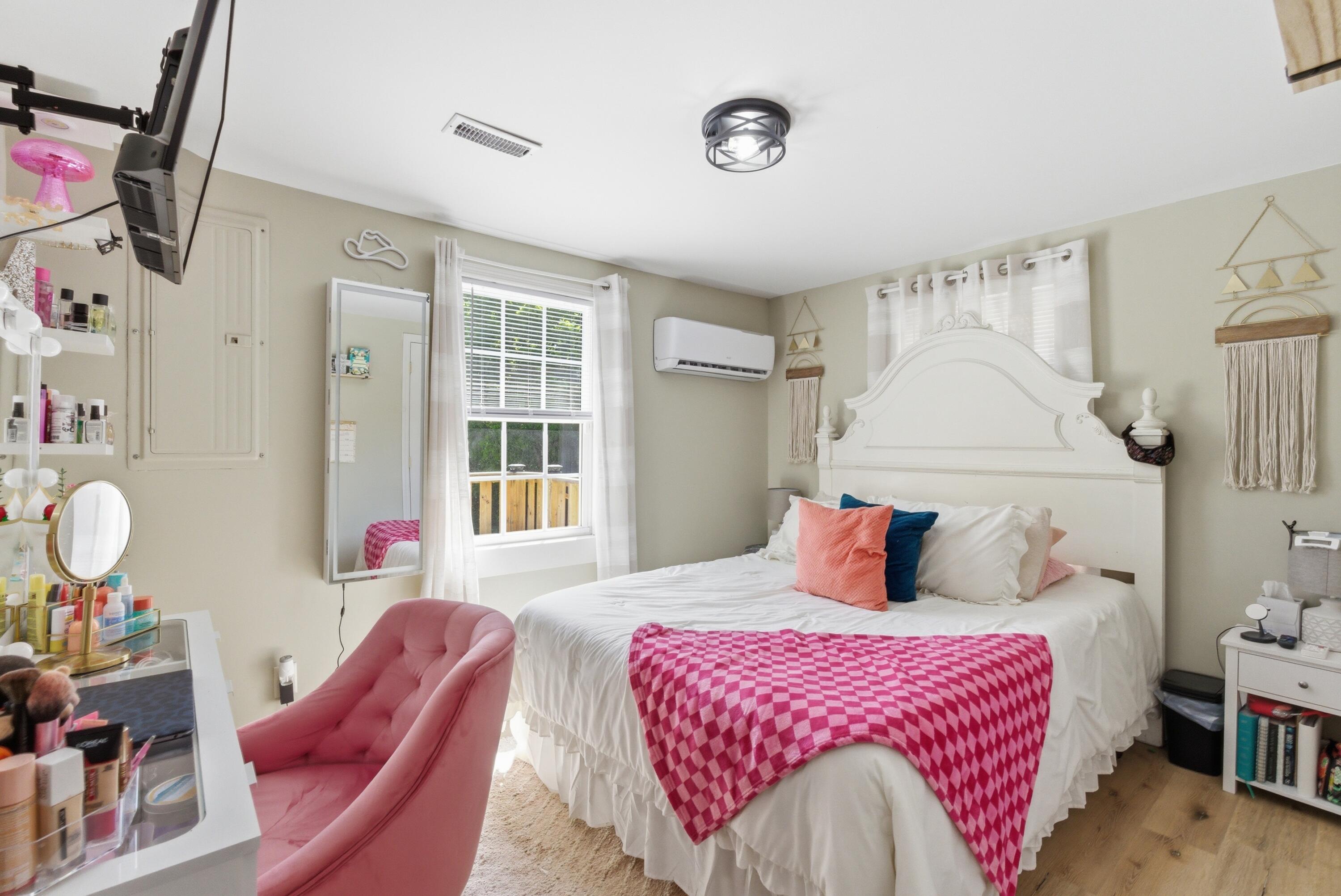 2255 S Tree Tower Road Property Photo 9