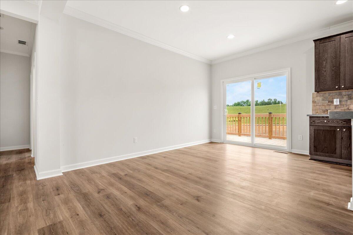 505 Sam Black Road Property Photo 14