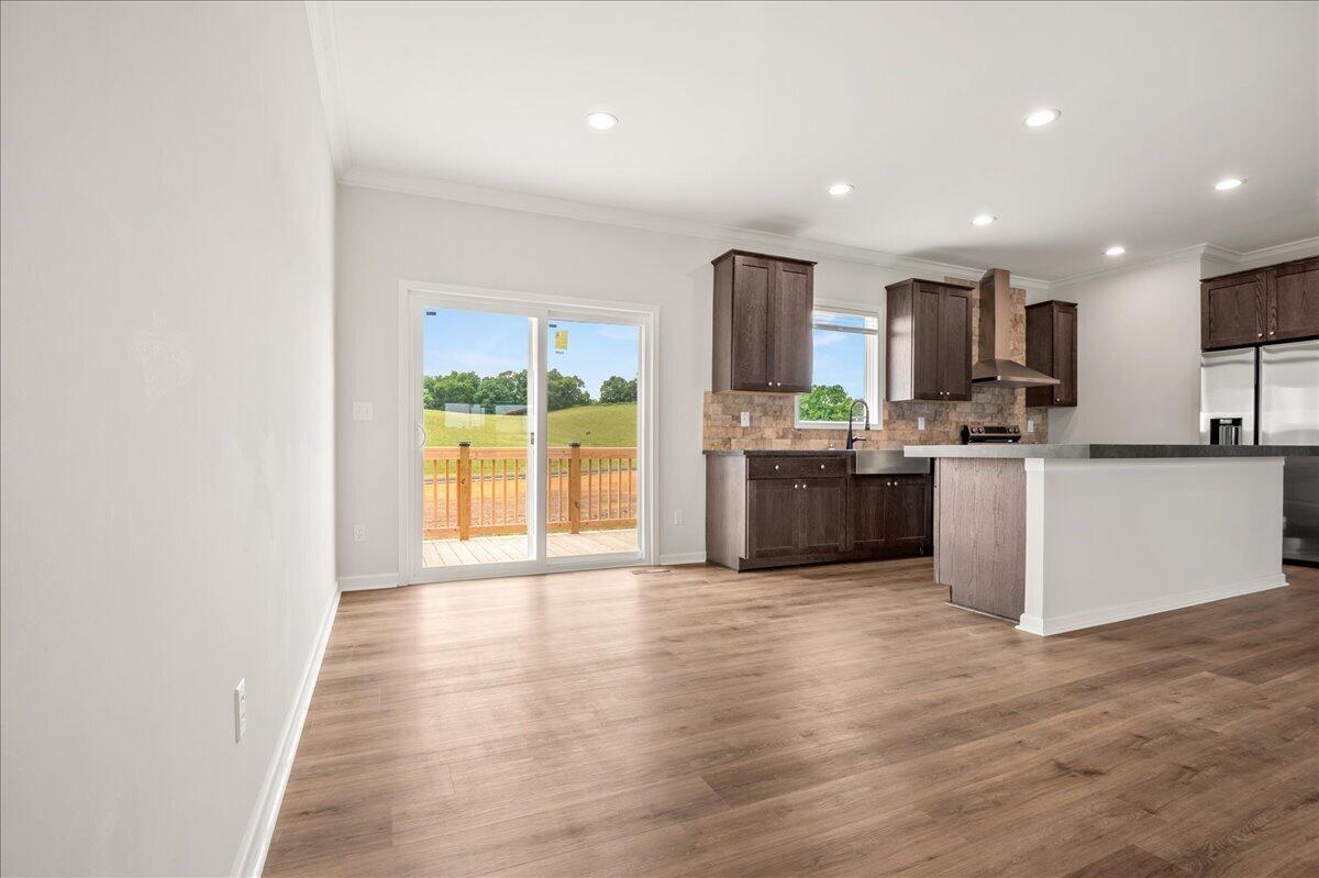 505 Sam Black Road Property Photo 15