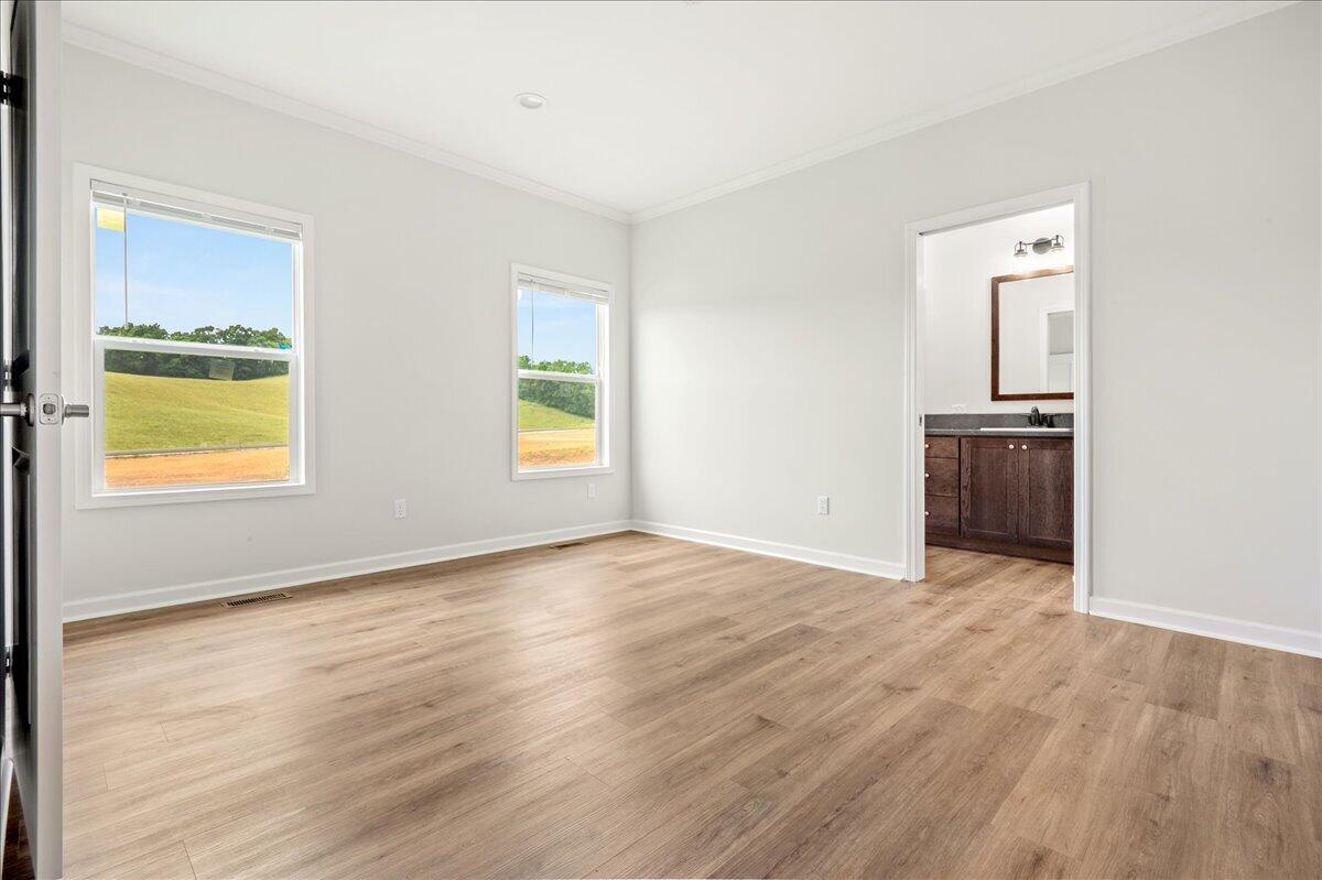 505 Sam Black Road Property Photo 16