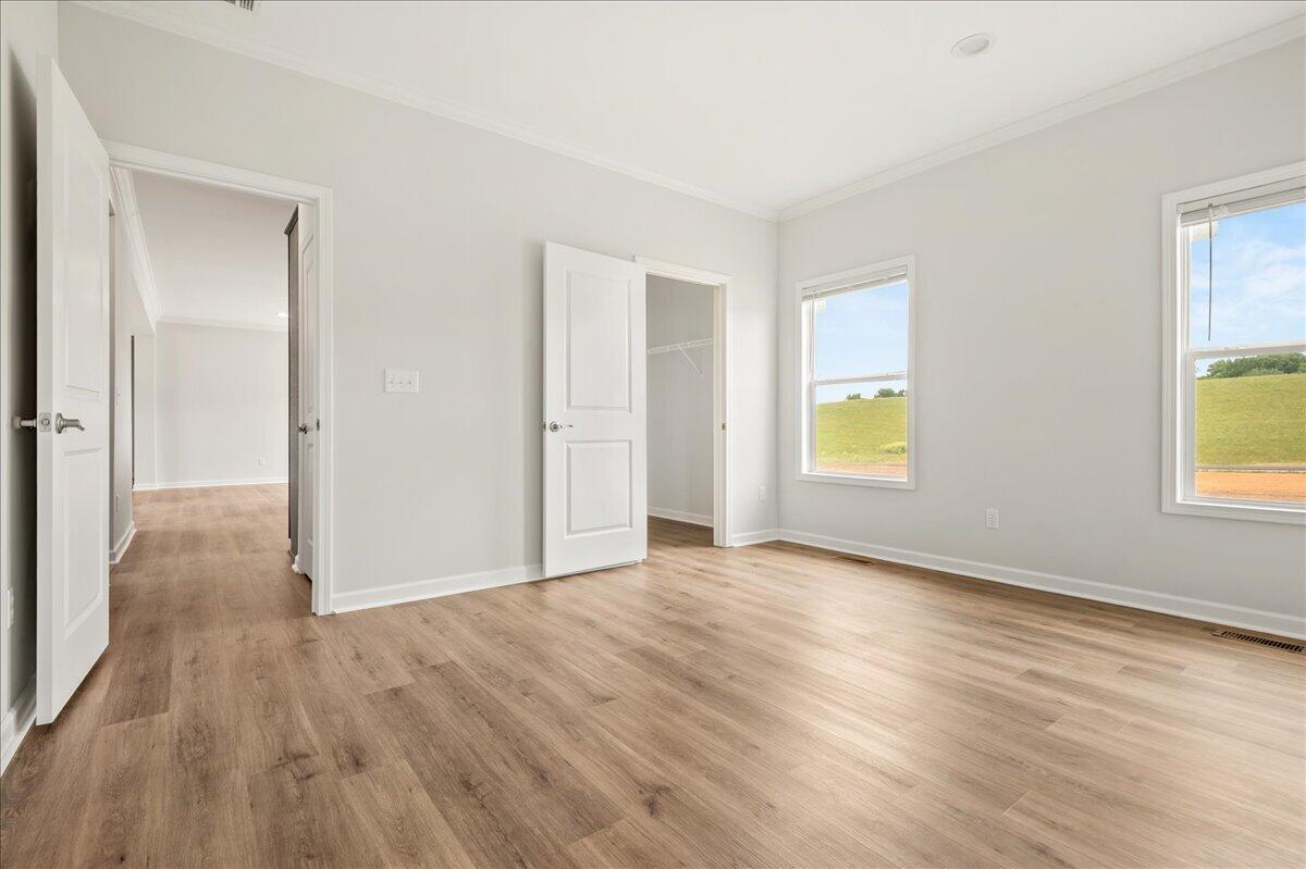505 Sam Black Road Property Photo 17