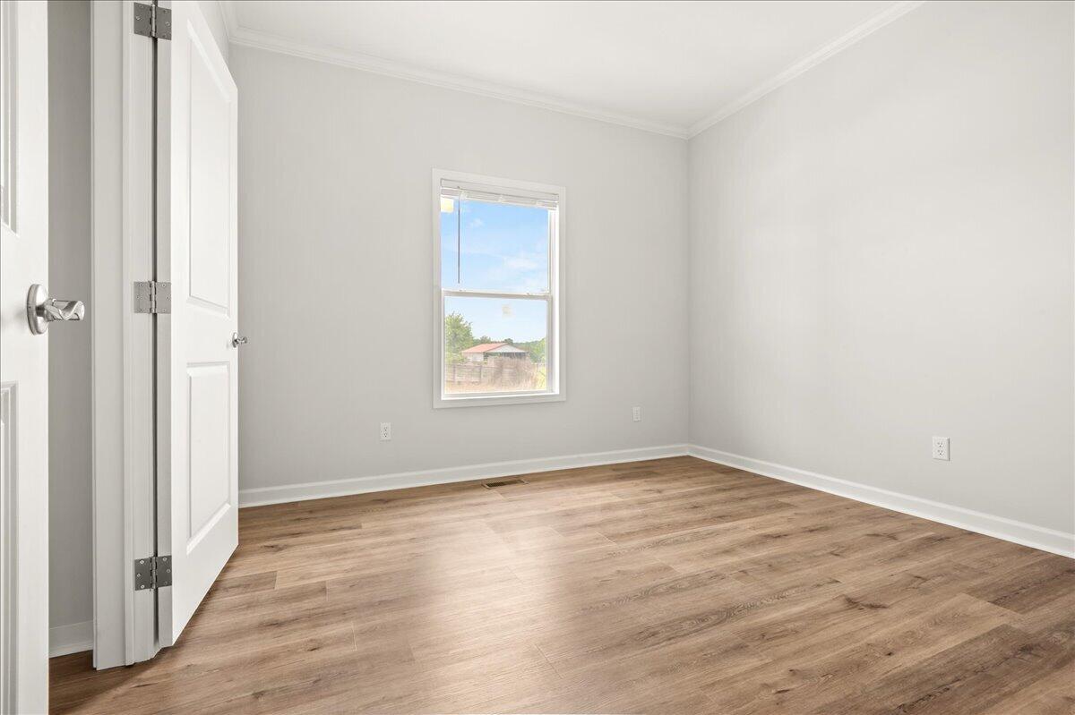 505 Sam Black Road Property Photo 23