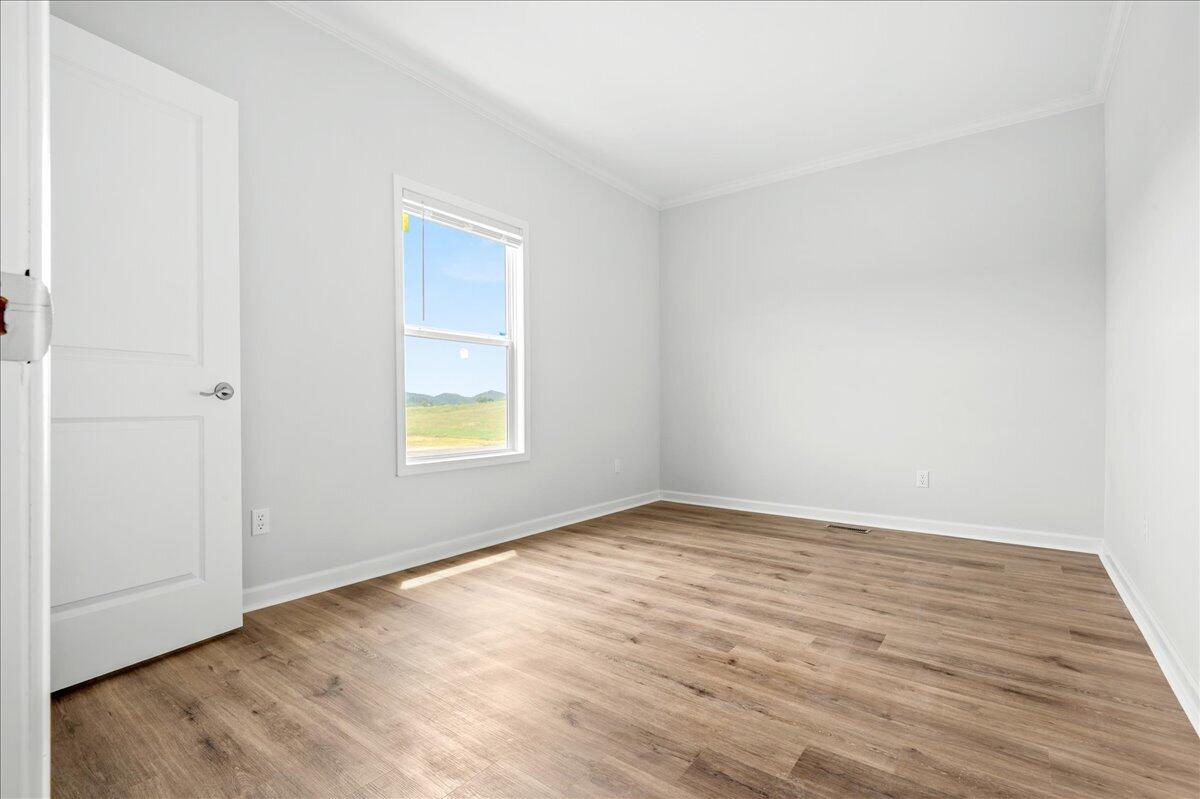 505 Sam Black Road Property Photo 26