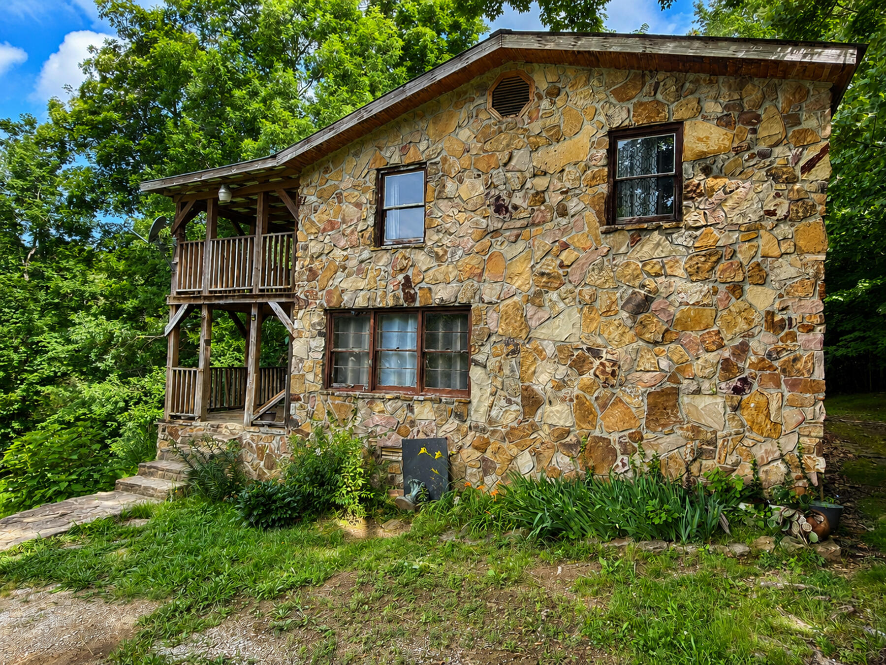 1493 Missouri Hollow Road Property Photo 4